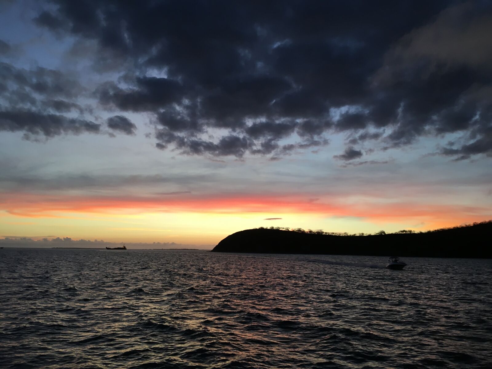 Apple iPhone 6s sample photo. Evening, sea, sunset, twilight photography