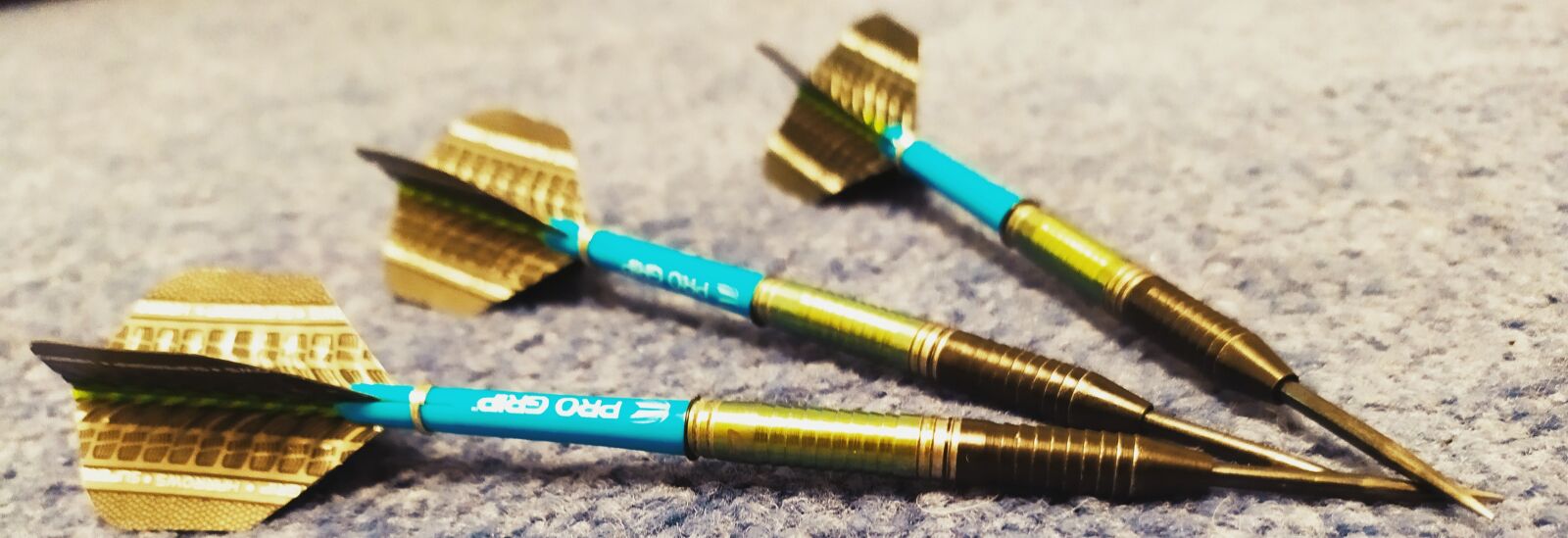 Xiaomi Redmi Note 7 sample photo. Darts, barrel, shaft photography