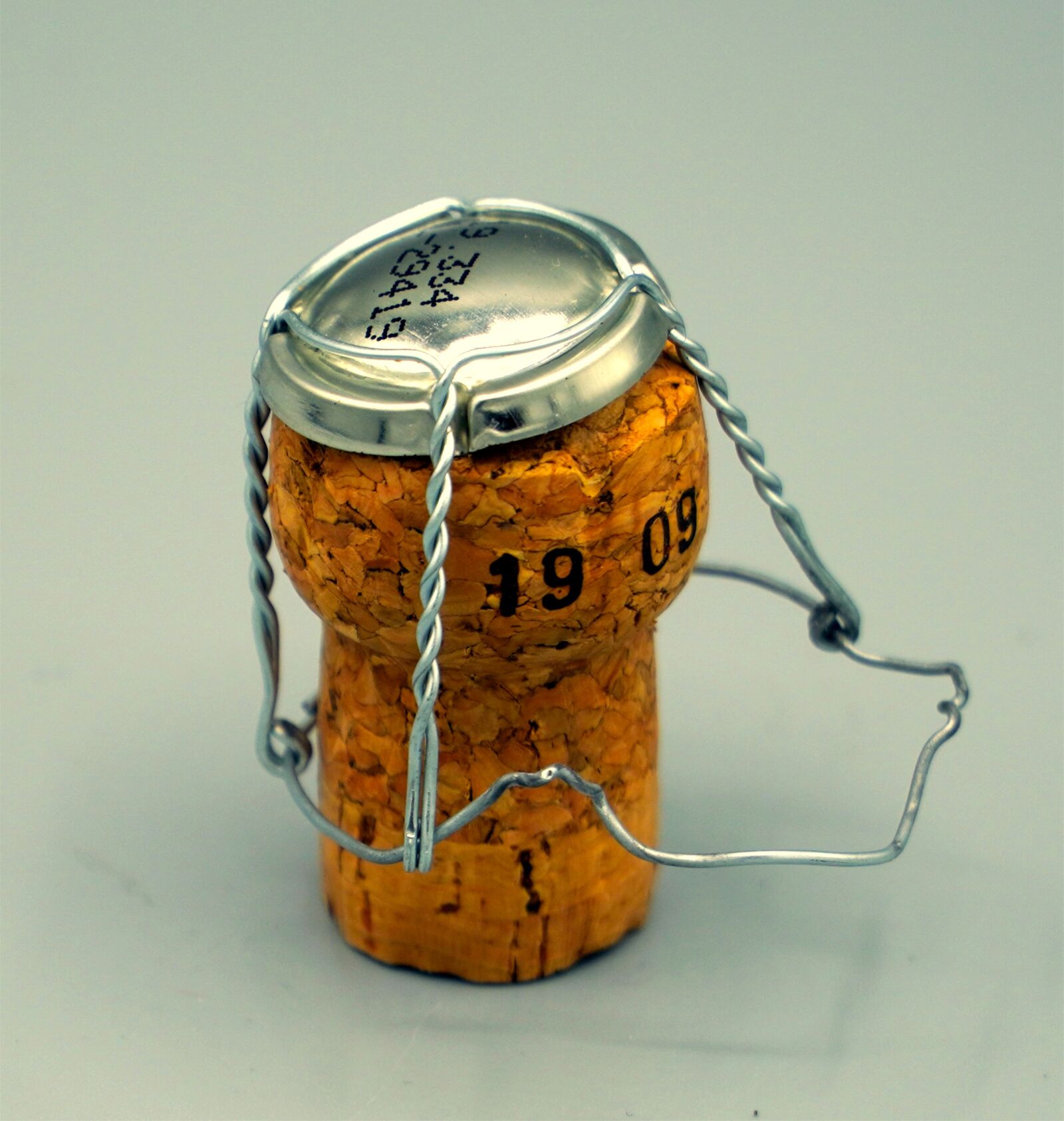 Sony E PZ 18-105mm F4 G OSS sample photo. Cork, champagne, champagne cork photography