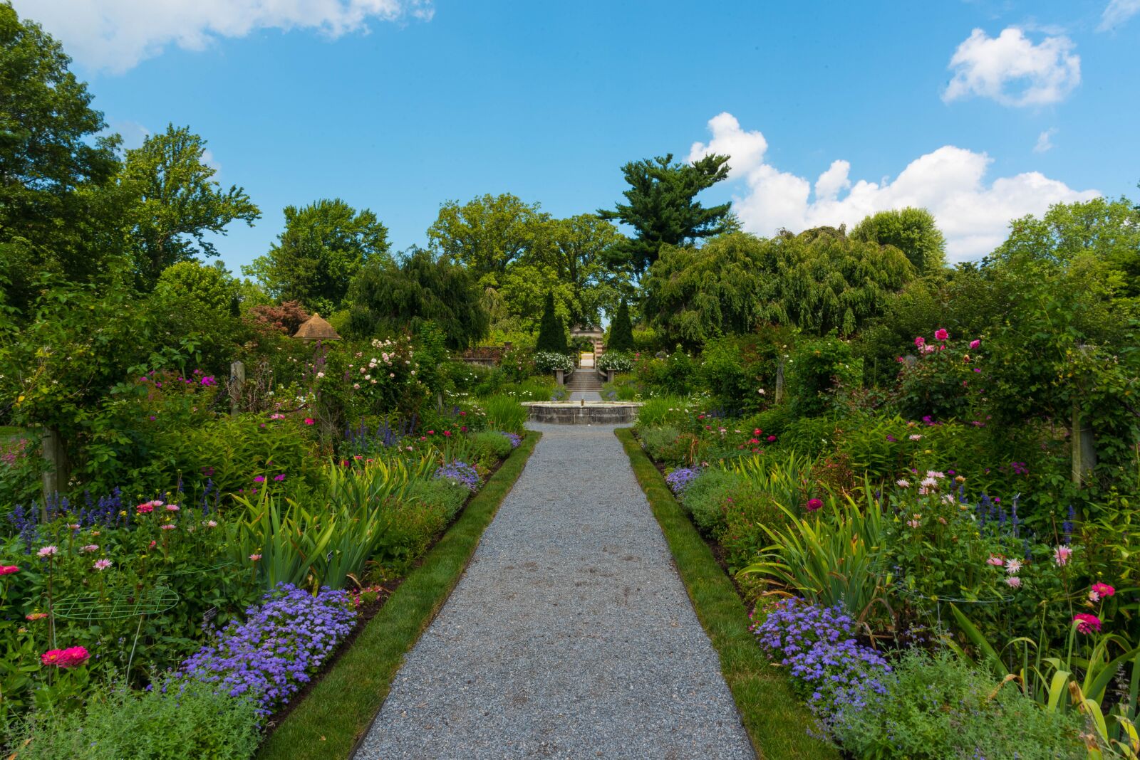 Nikon D750 sample photo. Italian gardens, path, summer photography