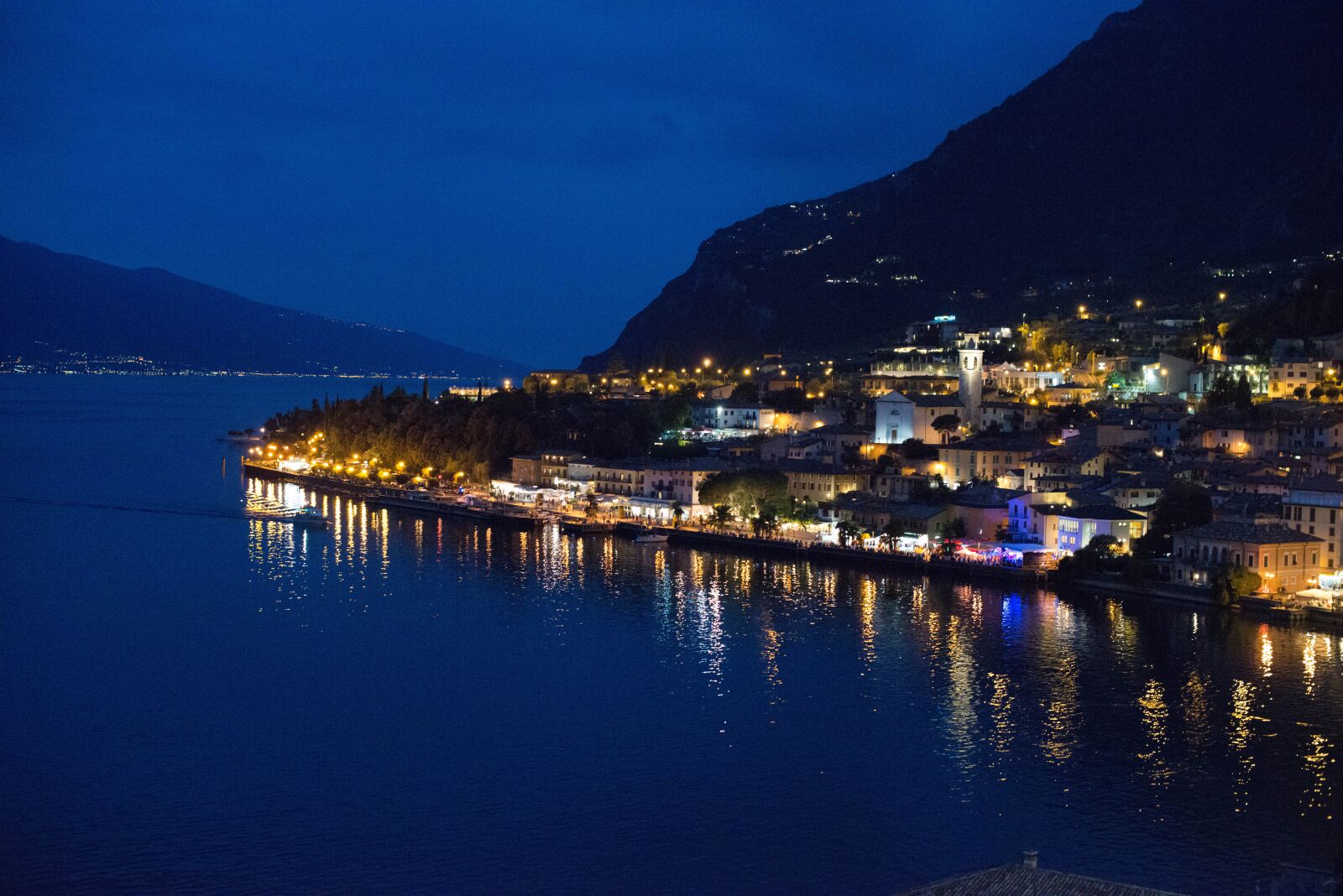 Nikon D800 sample photo. Lake, garda, limone photography