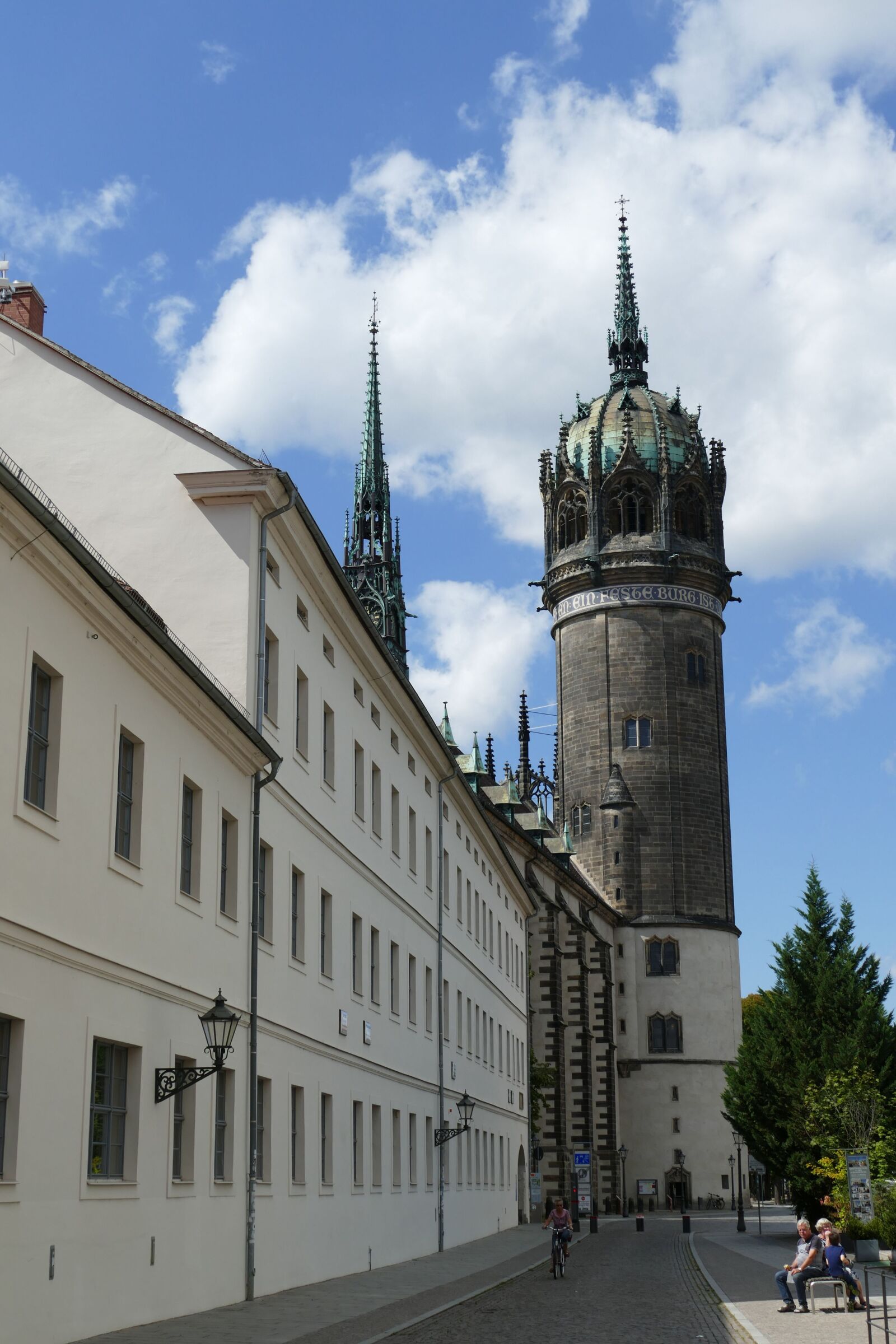Panasonic Lumix DMC-FZ1000 sample photo. Wittenberg, historic center, historically photography
