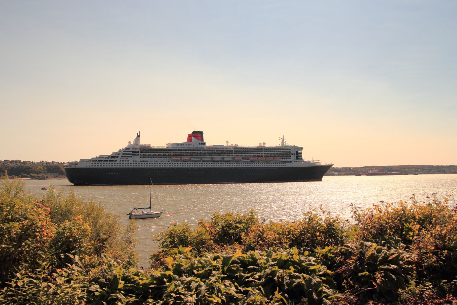 Canon EOS 60D sample photo. Queen-mary 2, ship, cruise photography