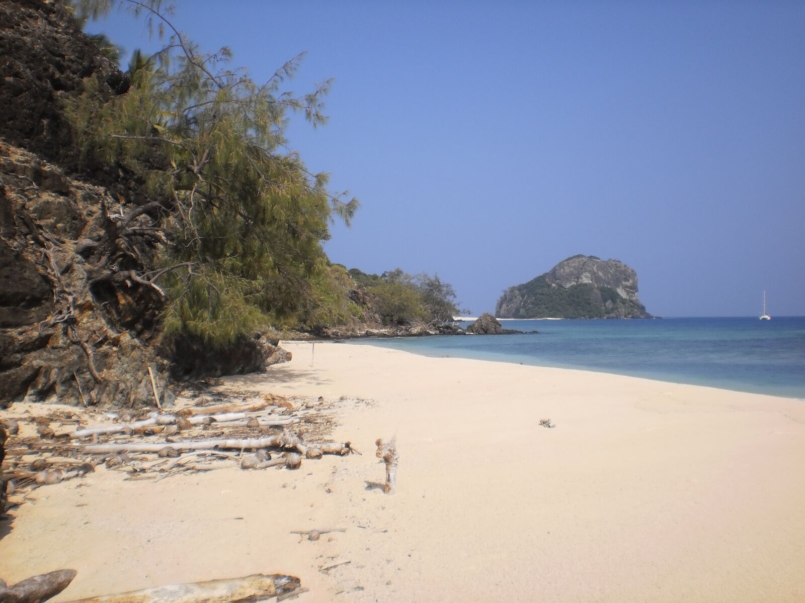 Olympus T110,X37 sample photo. Fiji, south pacific, beach photography