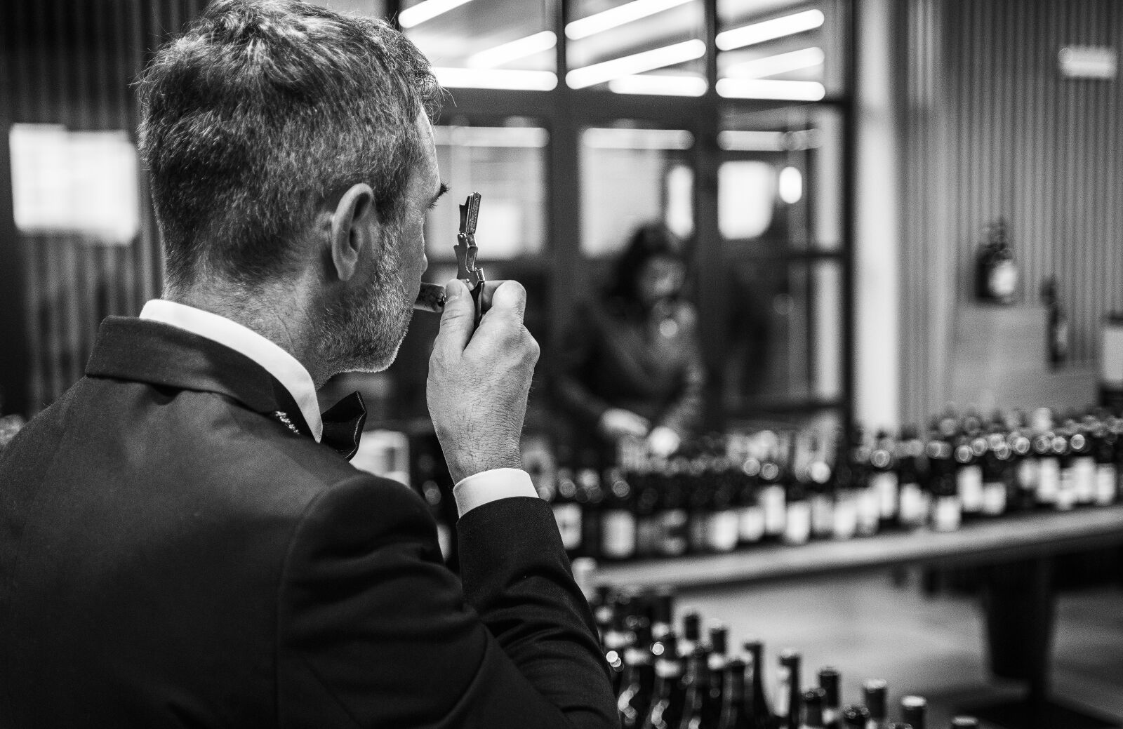 Nikon D750 sample photo. Sommelier, wine, italy photography