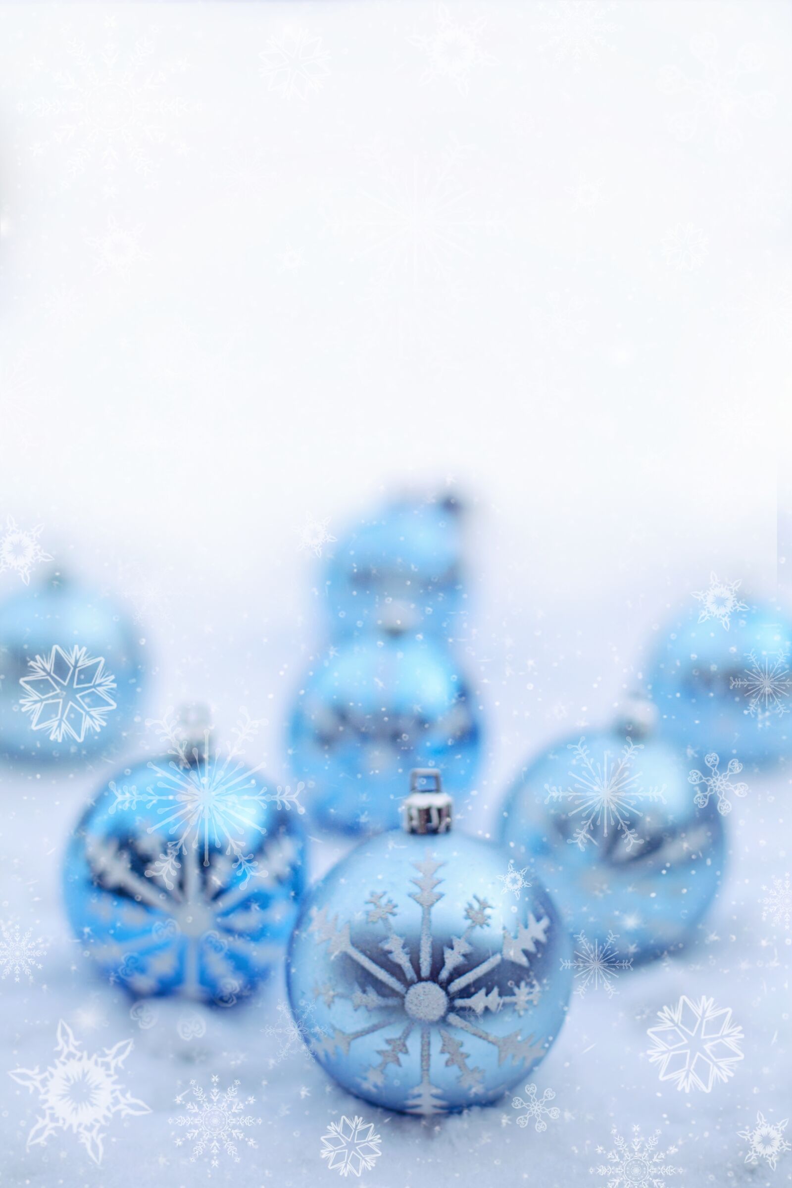 Canon EF 50mm F1.4 USM sample photo. Snow, snowing, ornaments photography