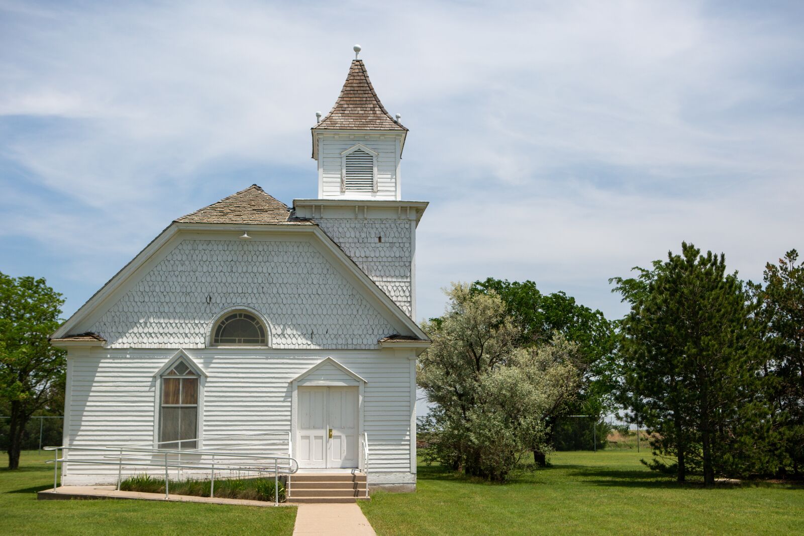 Canon EOS 5D Mark III sample photo. Kansas, church, rural photography