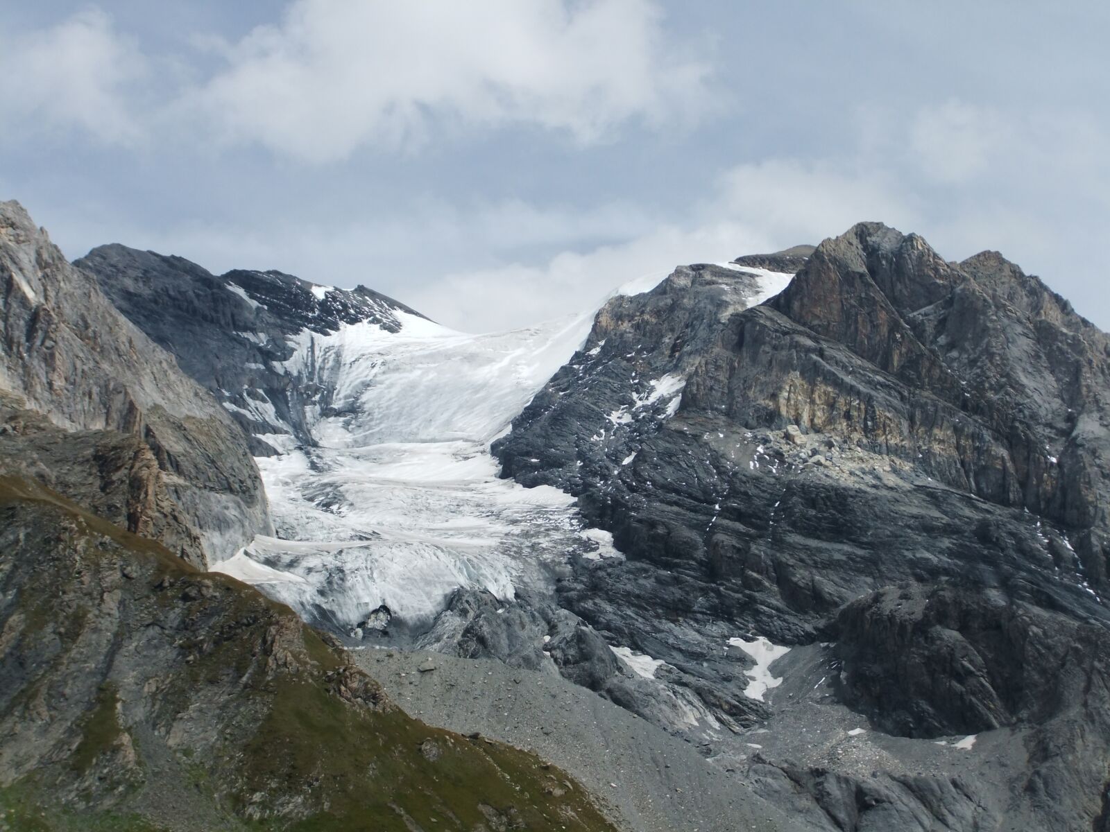 FujiFilm FinePix F70EXR (FinePix F75EXR) sample photo. Glacier, savoie, mountains photography
