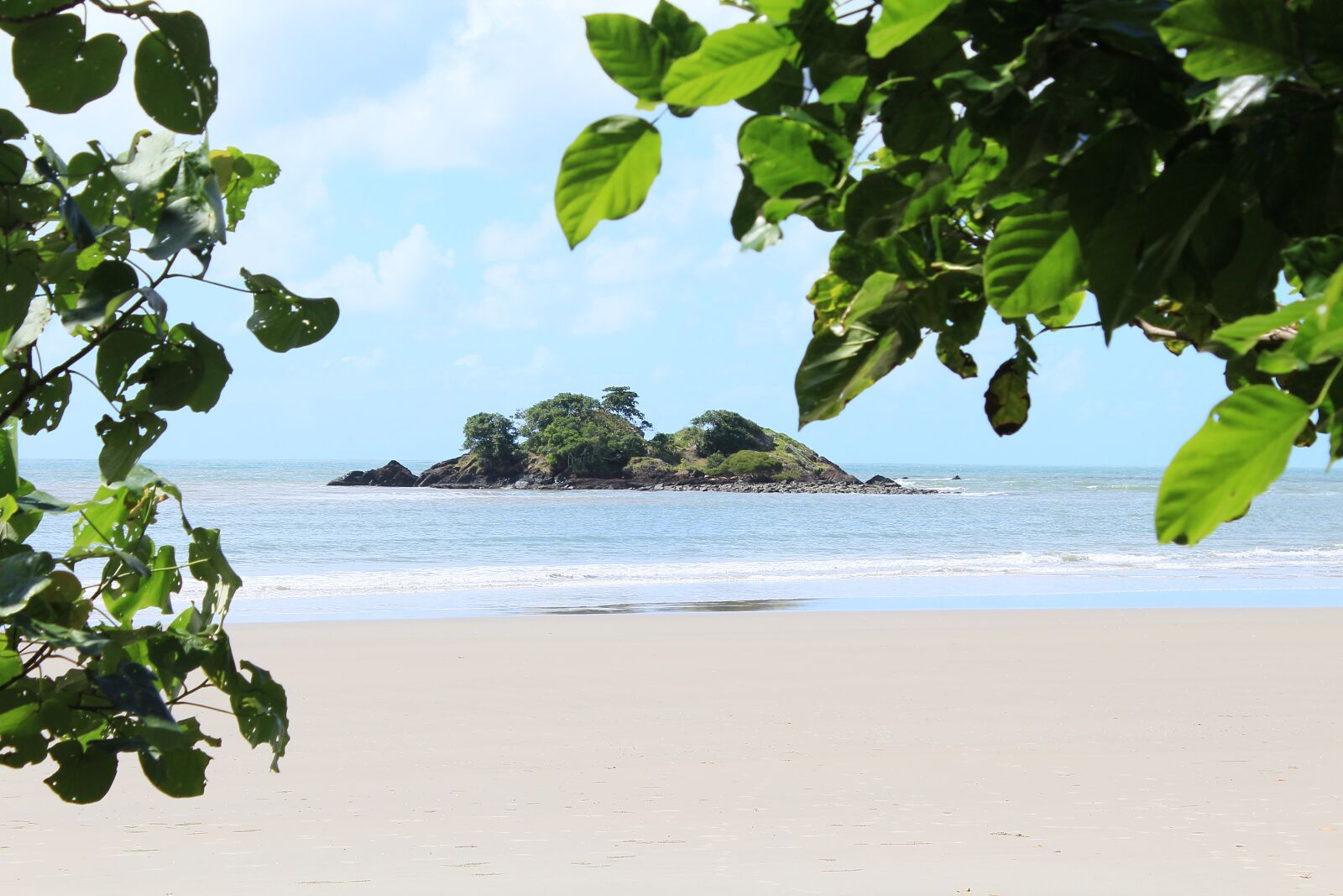 Canon EOS 1200D (EOS Rebel T5 / EOS Kiss X70 / EOS Hi) sample photo. Australia, shore, island photography