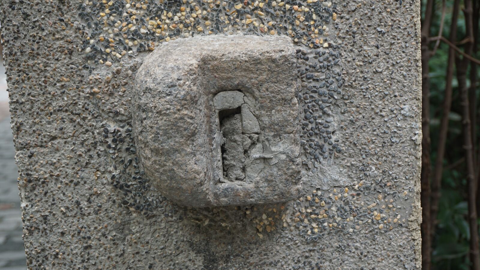Sony a6000 sample photo. Stone lock, door lock photography