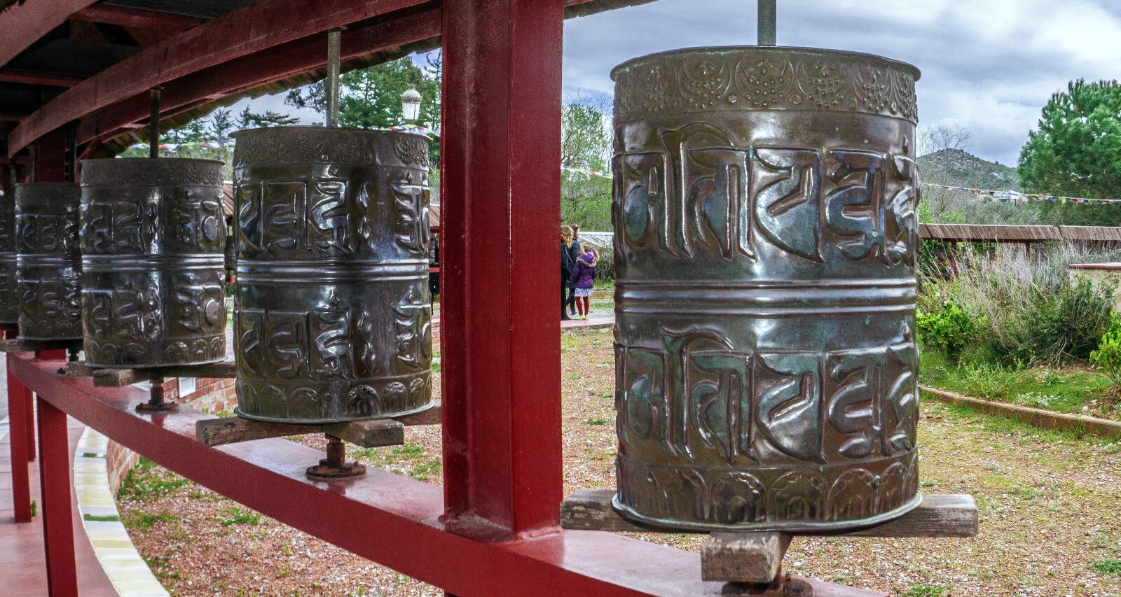 Sony E 16-50mm F3.5-5.6 PZ OSS sample photo. Cylinders, religion, indu photography