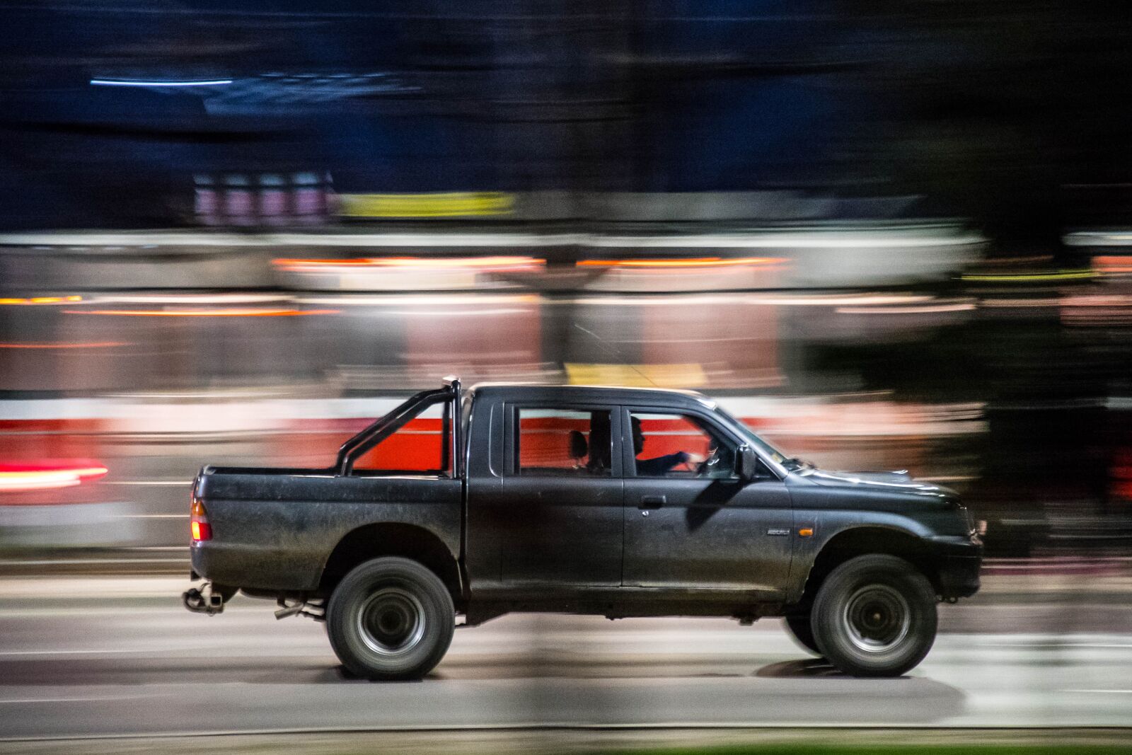 Nikon D500 sample photo. Car, hurry, blur photography
