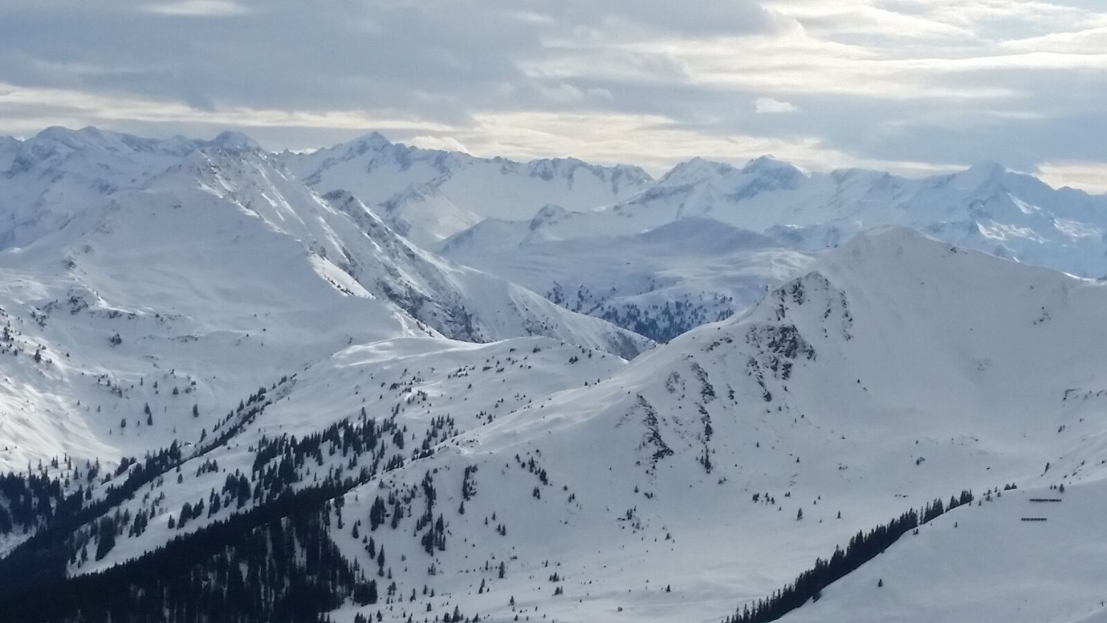 Samsung Galaxy S5 sample photo. Mountains, snow, winter photography