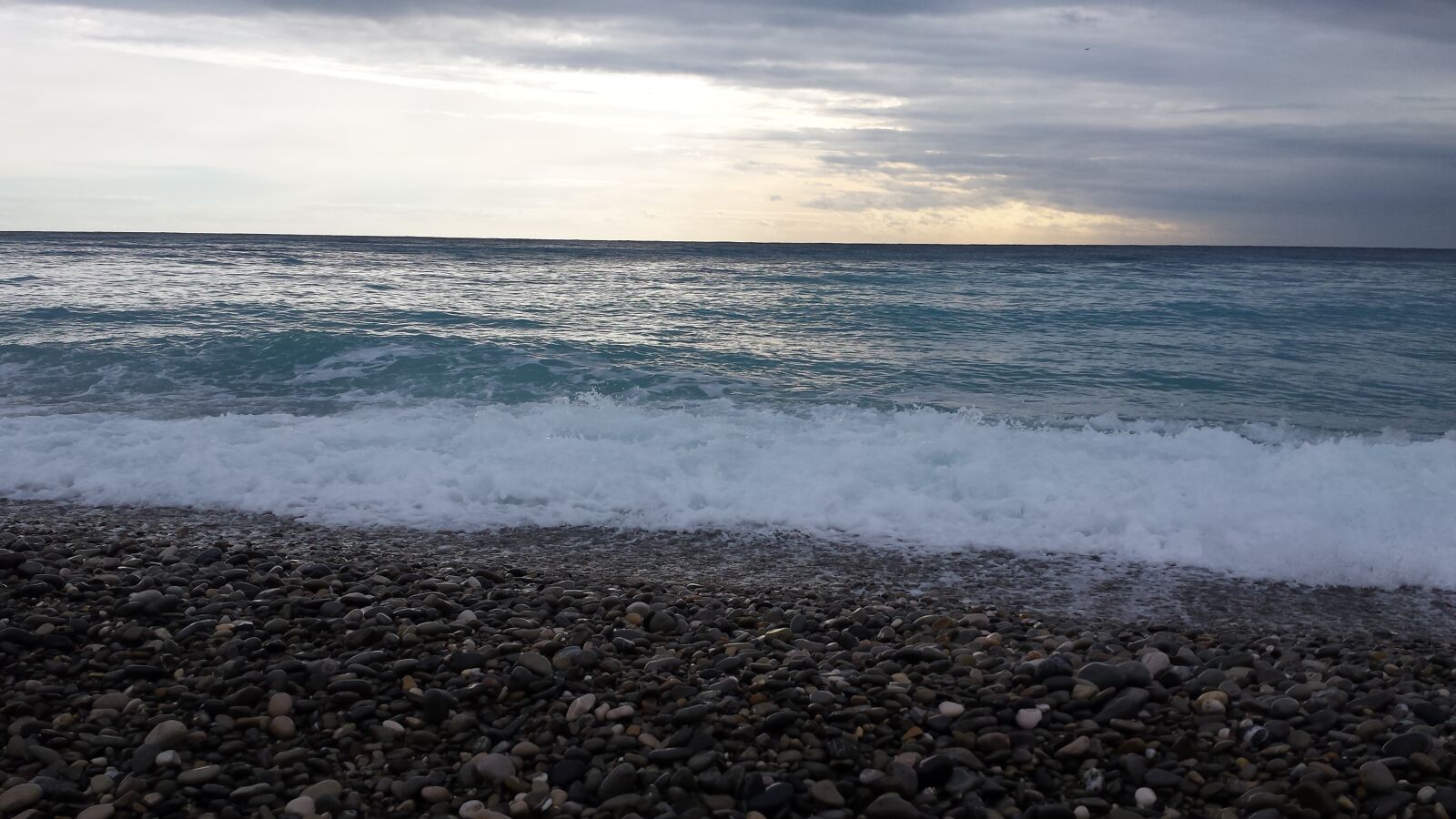 Samsung Galaxy S4 sample photo. Sea, mediterranean, wave photography