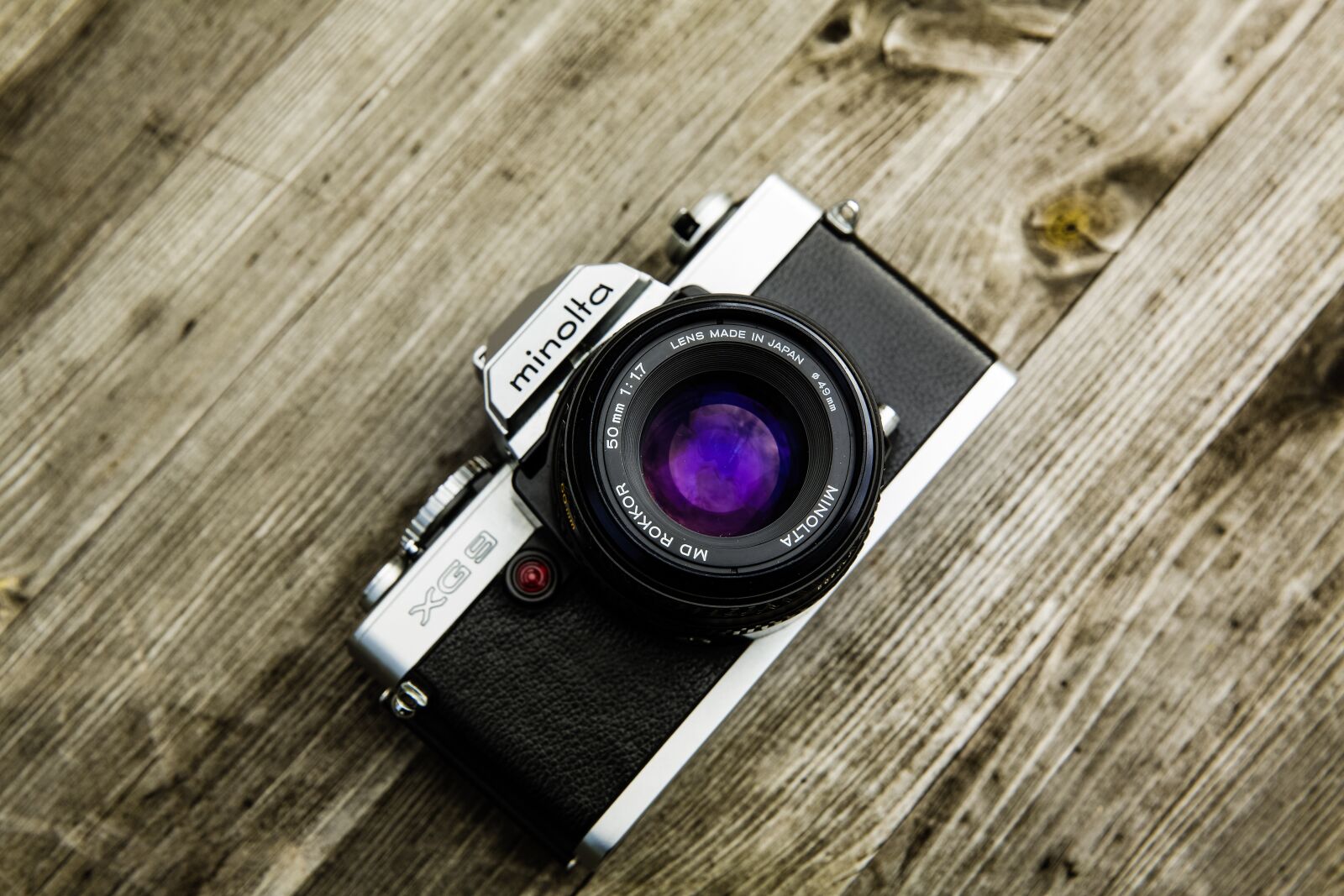 Canon EF 24-70mm F2.8L II USM sample photo. Analog, antique, aperture photography