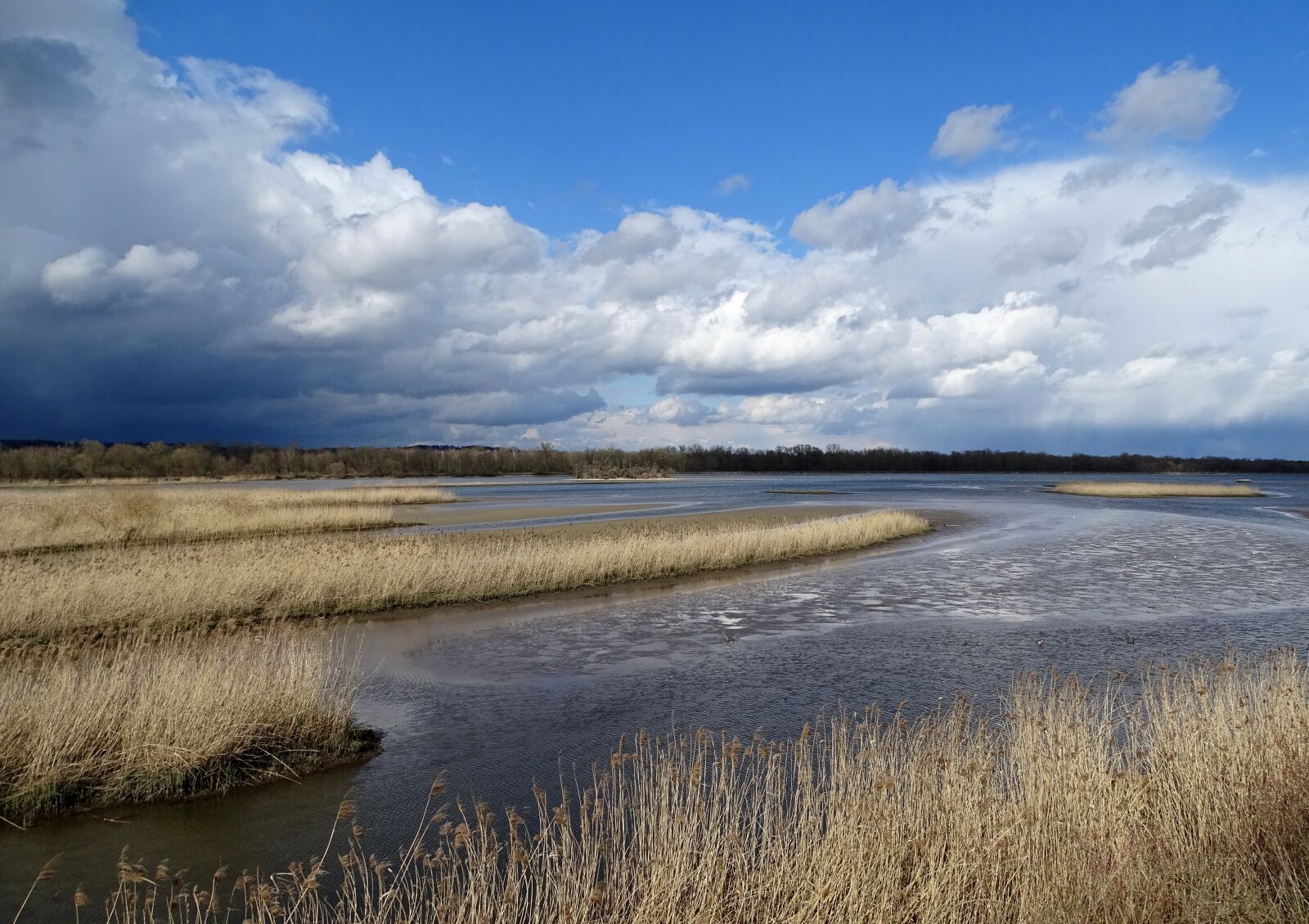 Sony Cyber-shot DSC-HX400V sample photo. Waters, nature, sky photography