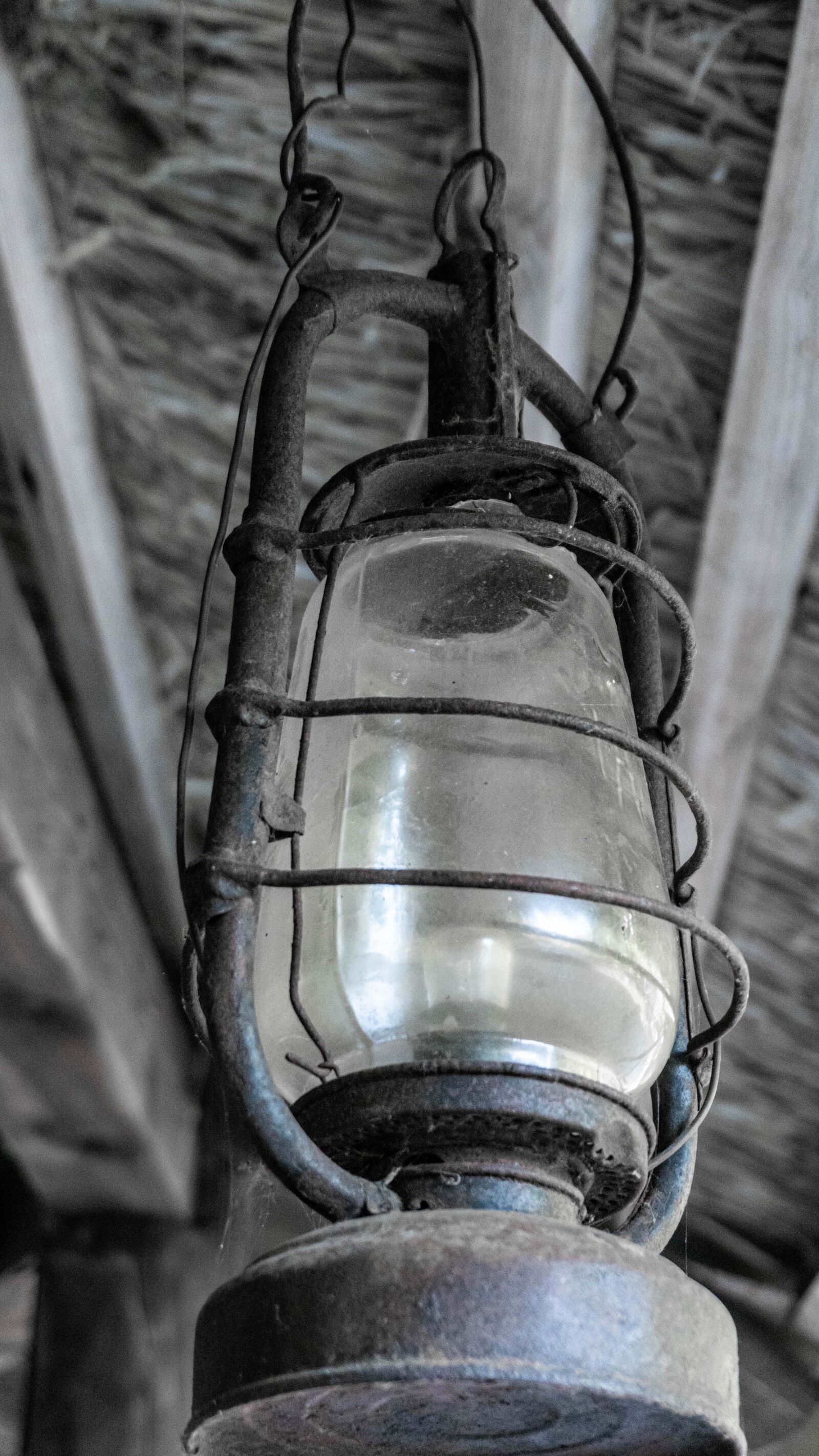 Sony a6500 sample photo. Lamp, old, lantern photography