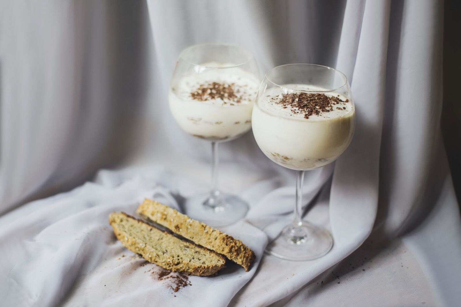 Canon EOS 6D + Canon EF 50mm F1.4 USM sample photo. Baking, bread, chocolate photography