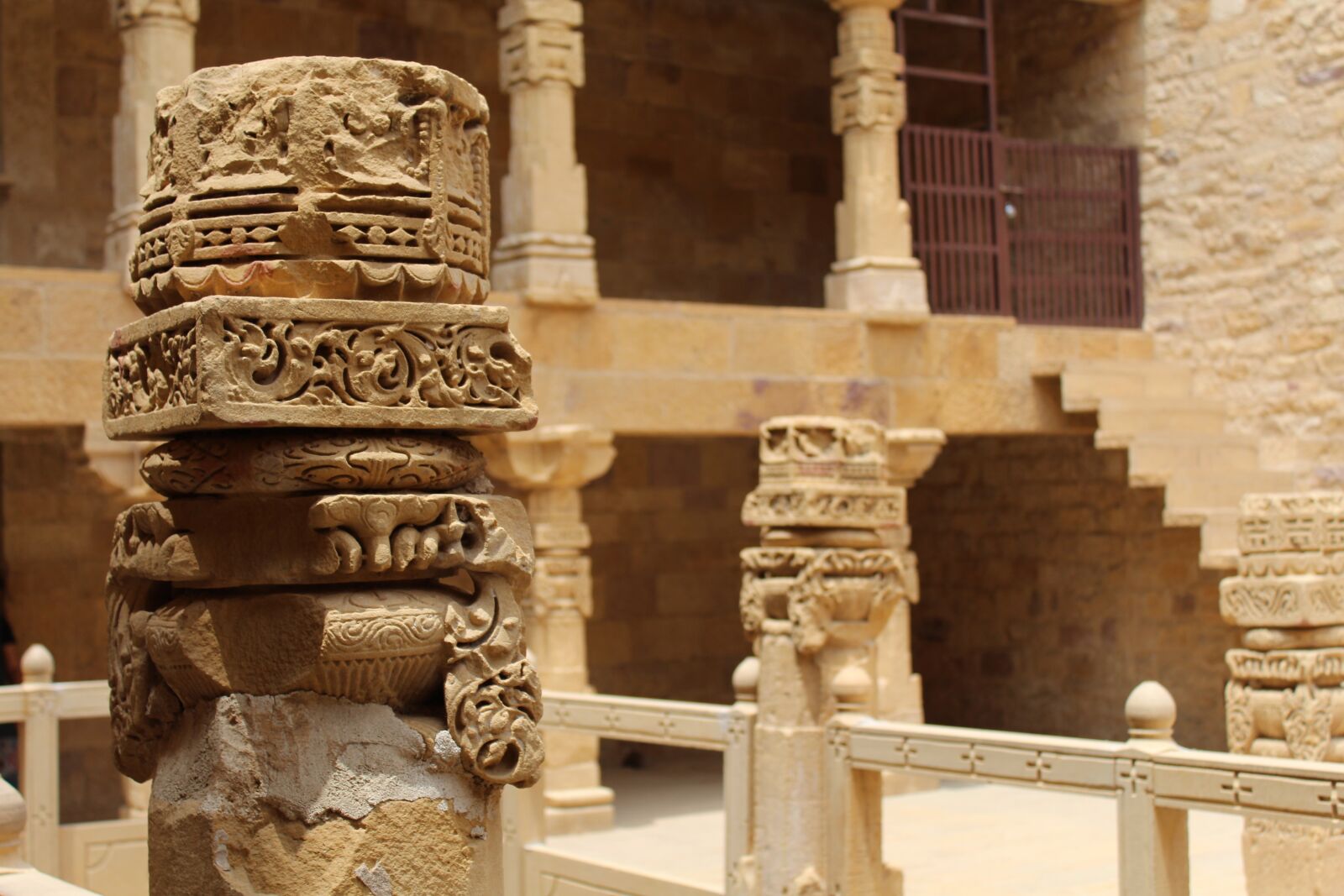 Canon EOS 1300D (EOS Rebel T6 / EOS Kiss X80) sample photo. India, jaisalmer, architecture photography