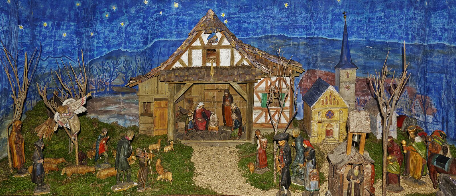 Panasonic Lumix DMC-FZ1000 sample photo. Nativity scene, crib, village photography