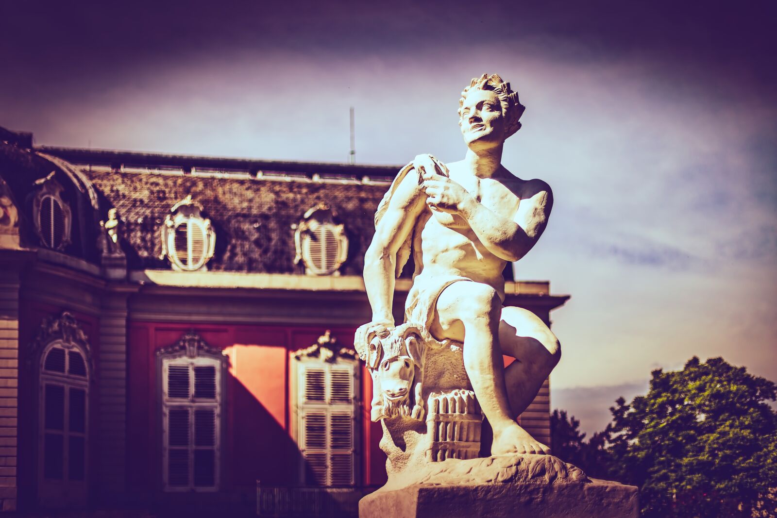 Canon EOS 6D + Canon EF 50mm F1.4 USM sample photo. Statue, mythology, sculpture photography