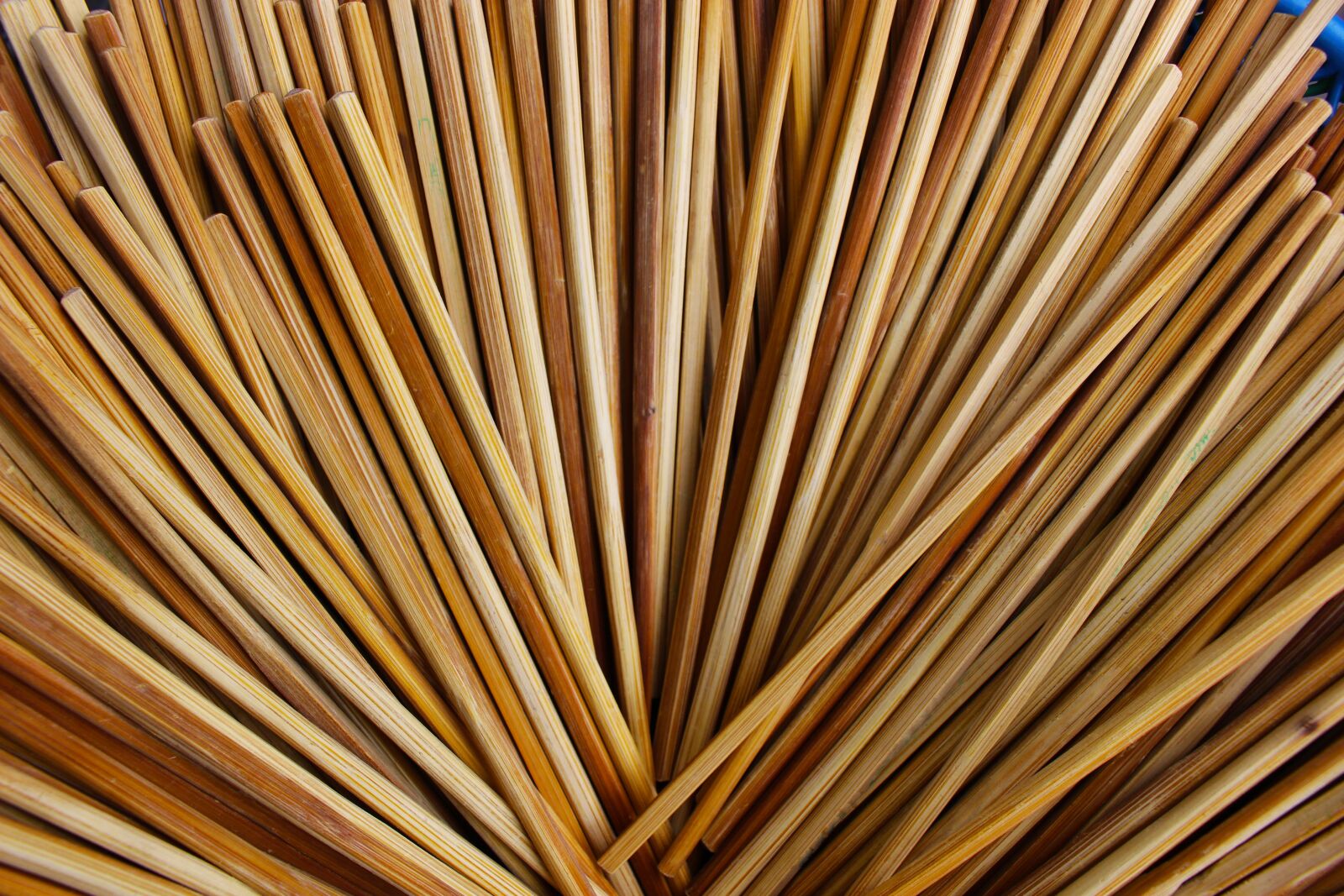 Canon EOS 700D (EOS Rebel T5i / EOS Kiss X7i) sample photo. Chopsticks, wooden, food photography