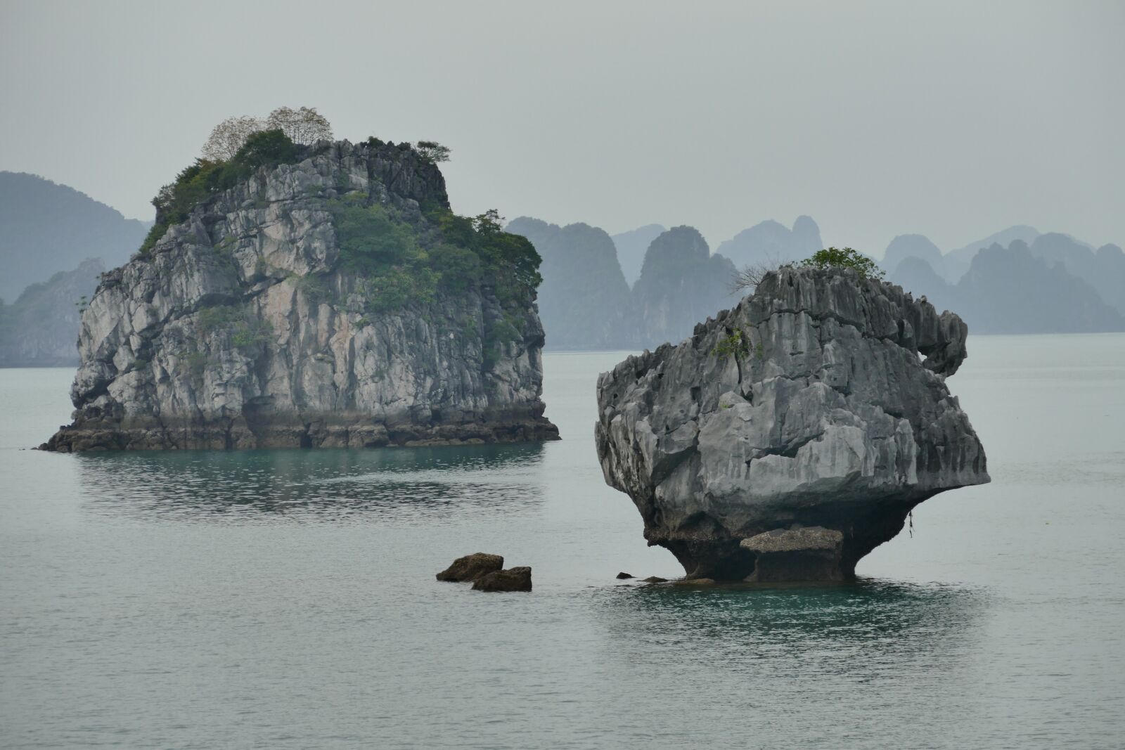 Panasonic Lumix DMC-FZ1000 sample photo. Vietnam, halong, halong bay photography