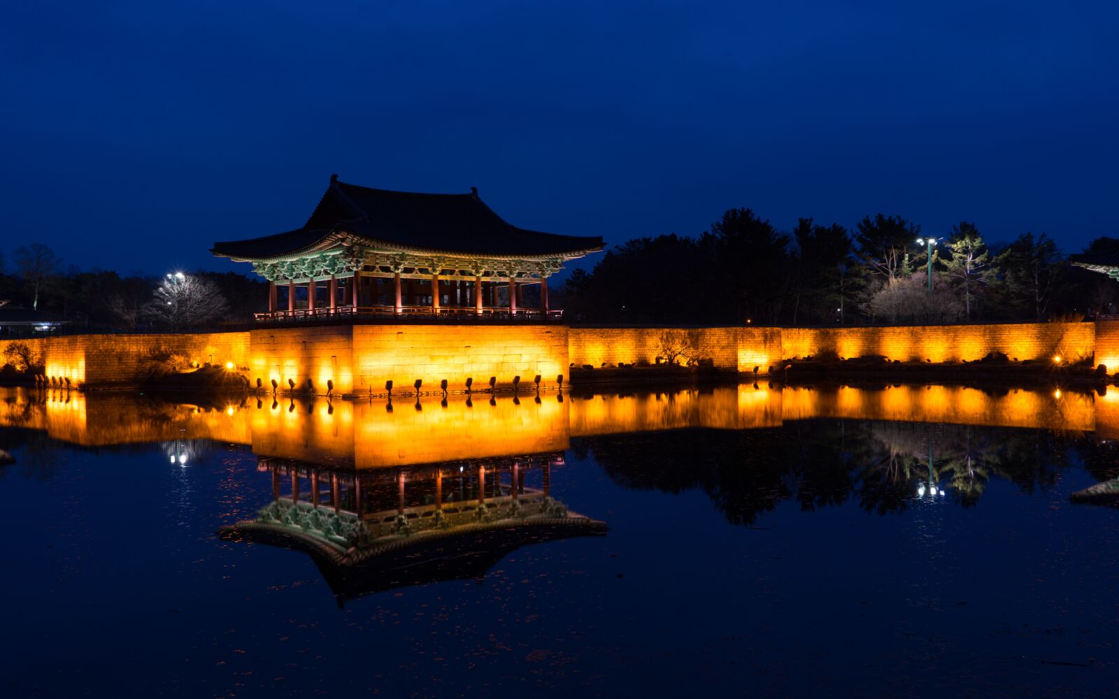 Sony a7 II + Sony FE 28-70mm F3.5-5.6 OSS sample photo. Asia, republic of korea photography