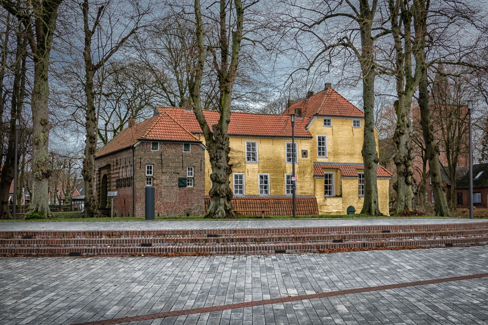 Panasonic Lumix DMC-FZ1000 sample photo. Castle, building, architecture photography