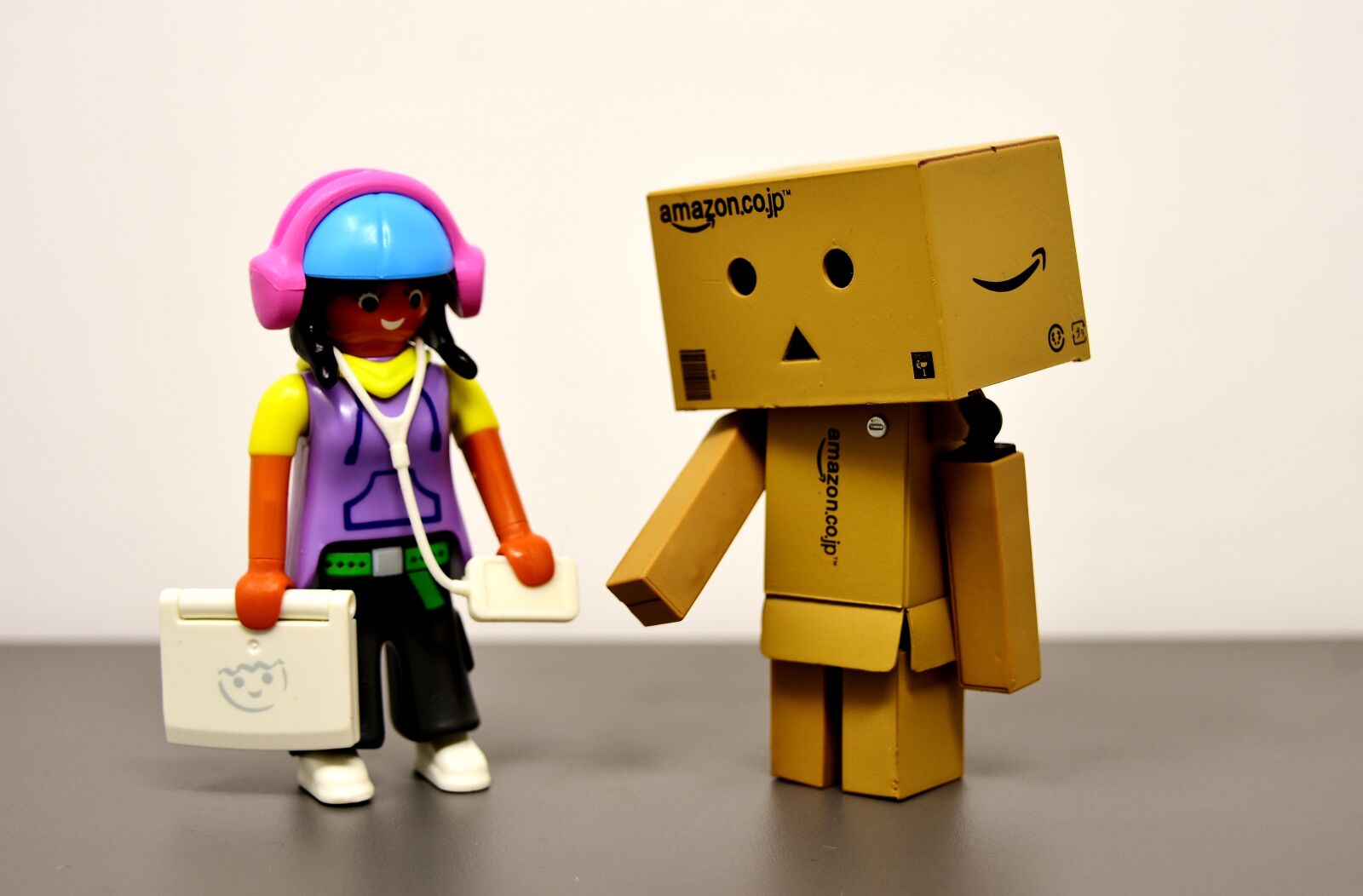 Nikon D7200 sample photo. Playmobil, headphones, music photography