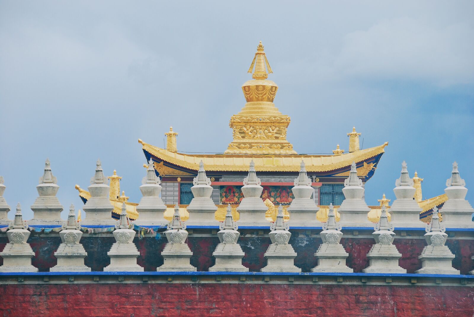 Nikon D40X sample photo. Tibet, tibetan area, temple photography