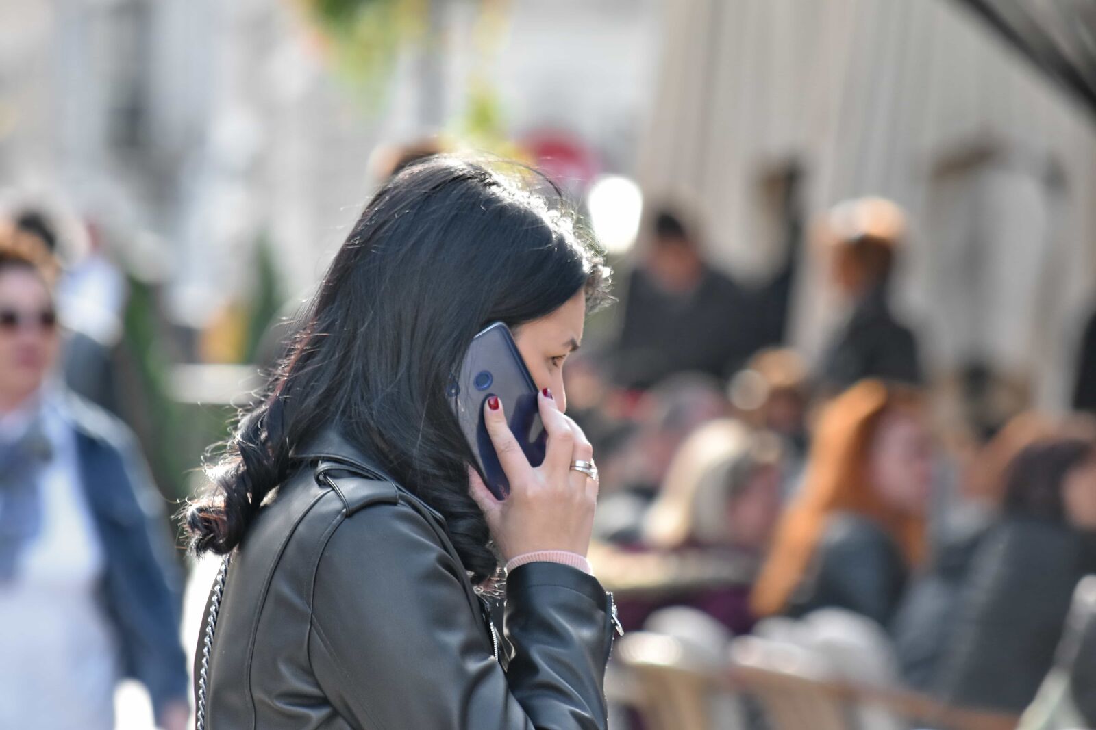 Nikon D5500 sample photo. Communication, crowd, gorgeous, mobile photography