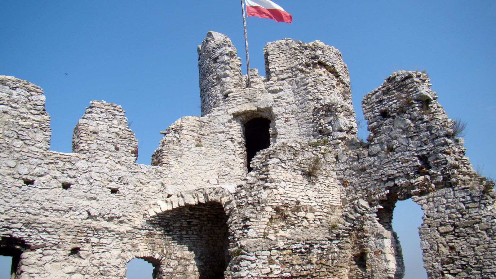 Sony Cyber-shot DSC-H50 sample photo. Castle, castle ruins, ogrodzieniec photography