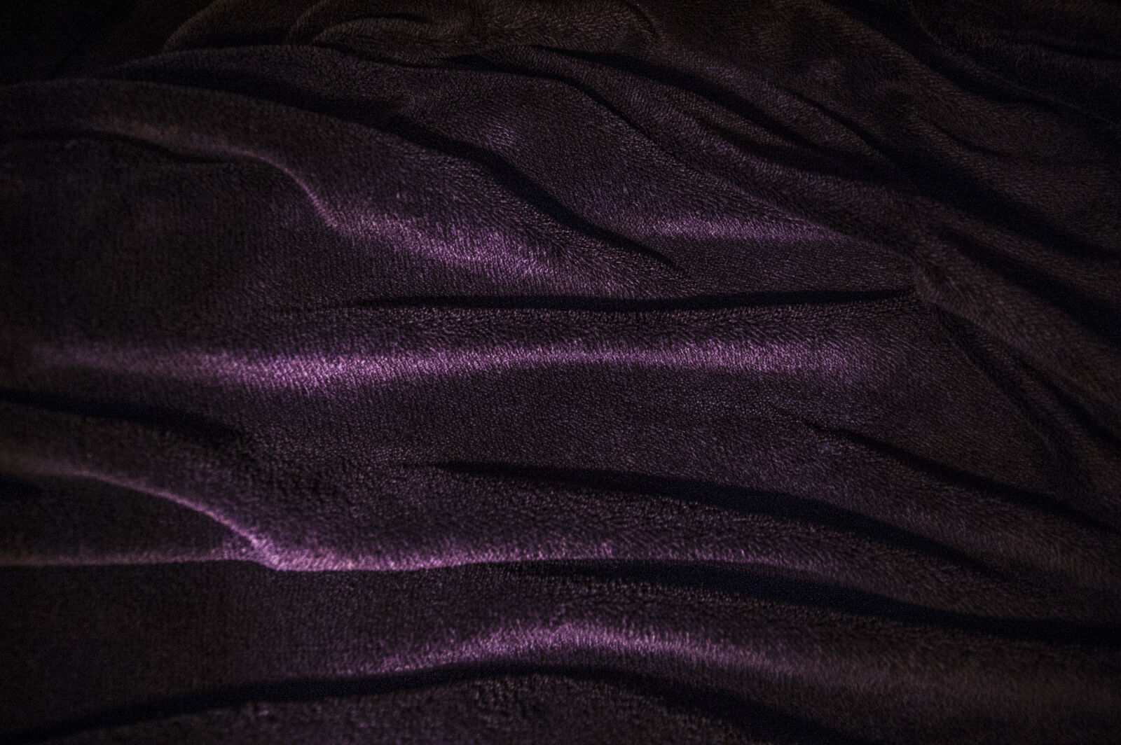 KONICA MINOLTA DYNAX 7D sample photo. Fabric, night photography