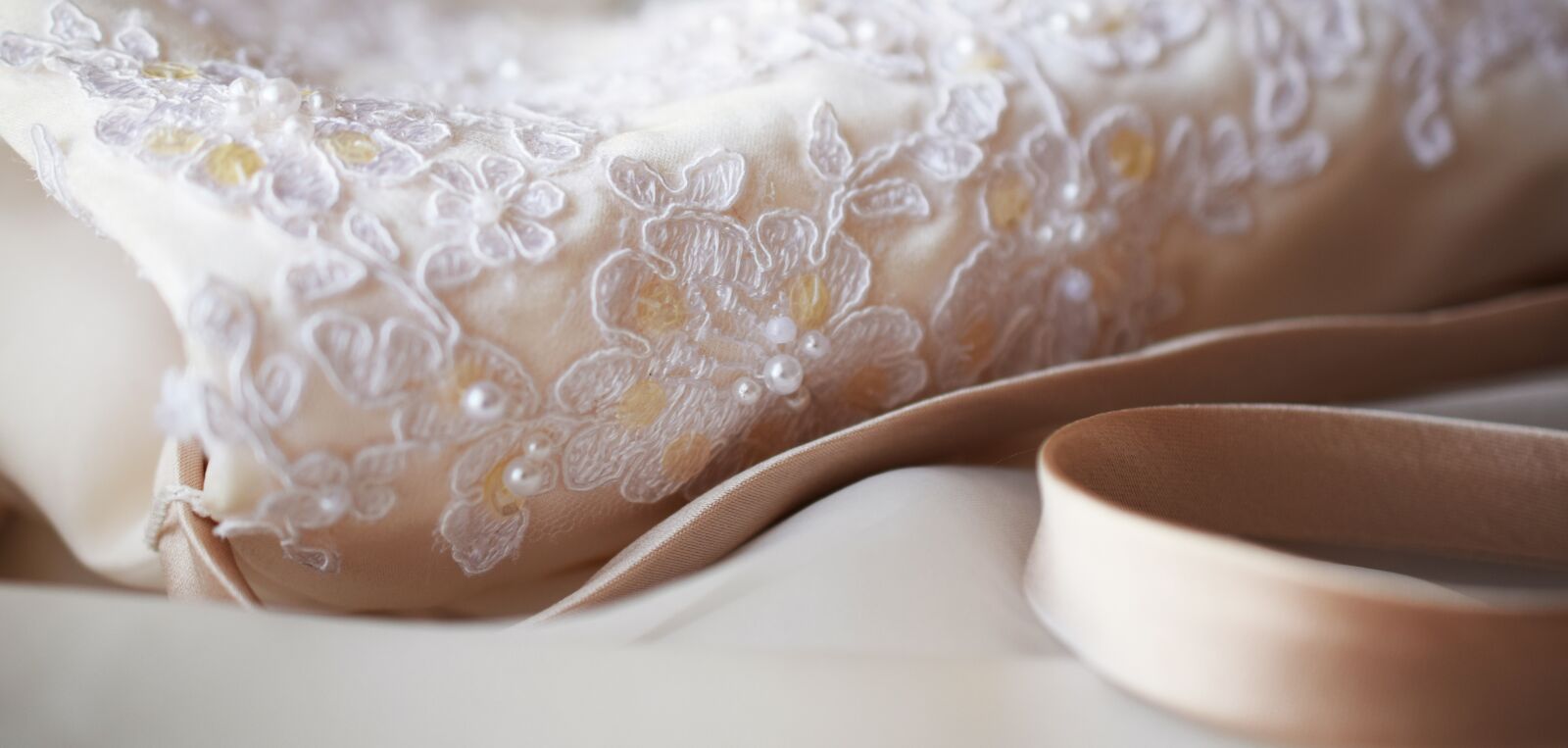 Nikon D5300 sample photo. Lace, wedding, white photography