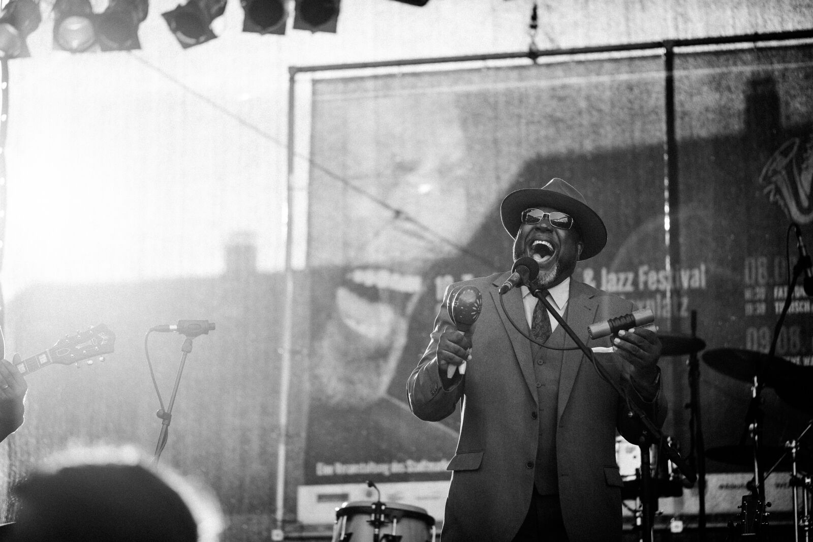 Canon EF 100mm F2.8L Macro IS USM sample photo. Jazz, blues, concert photography