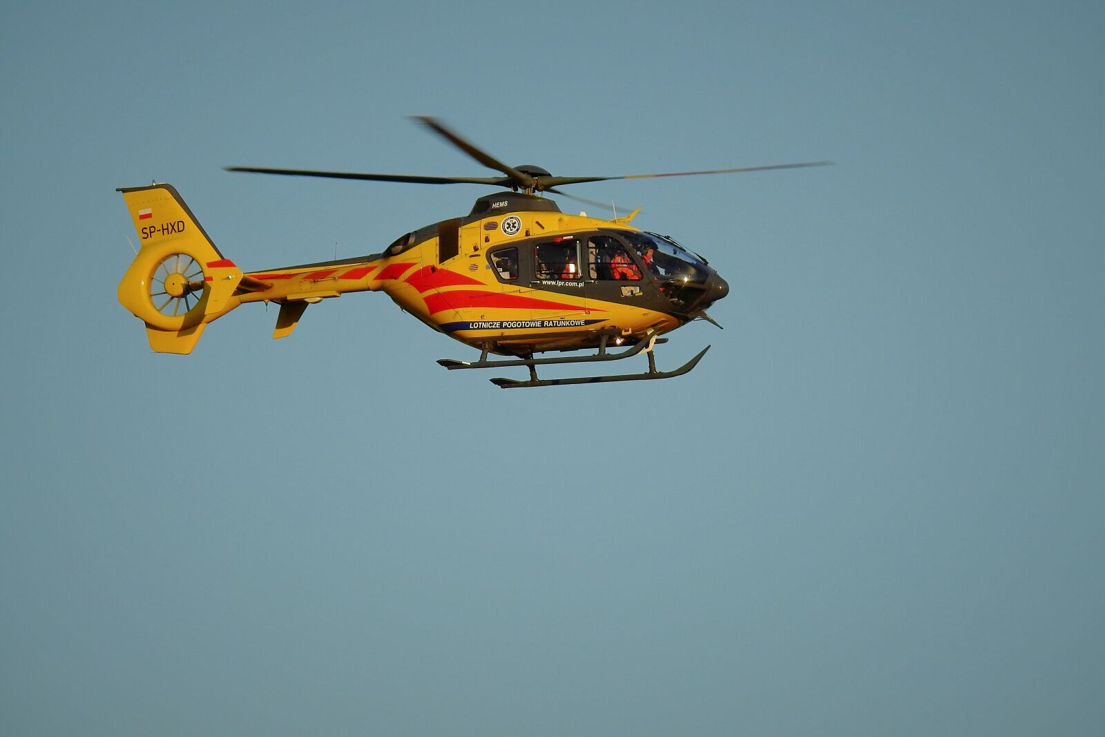 Nikon Coolpix P900 sample photo. Rescue, airplane ambulance, helicopter photography