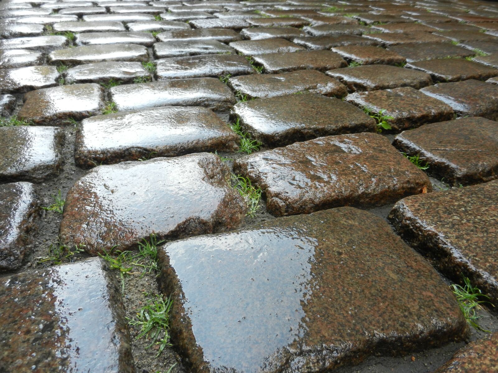 Nikon Coolpix S9100 sample photo. Pavement, cube, way photography