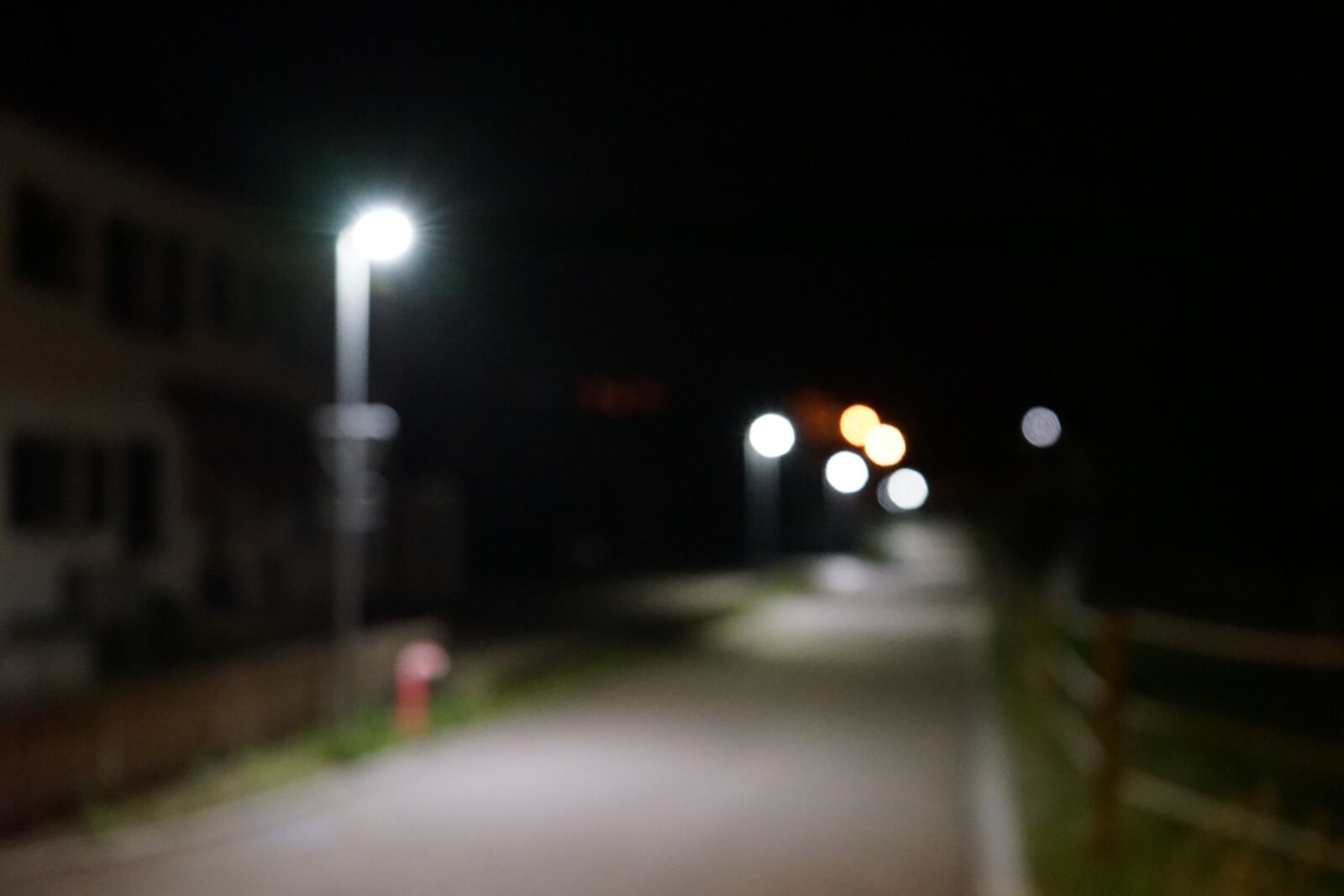 Sony FE 28-70mm F3.5-5.6 OSS sample photo. Bokeh, lights, midnight, night photography