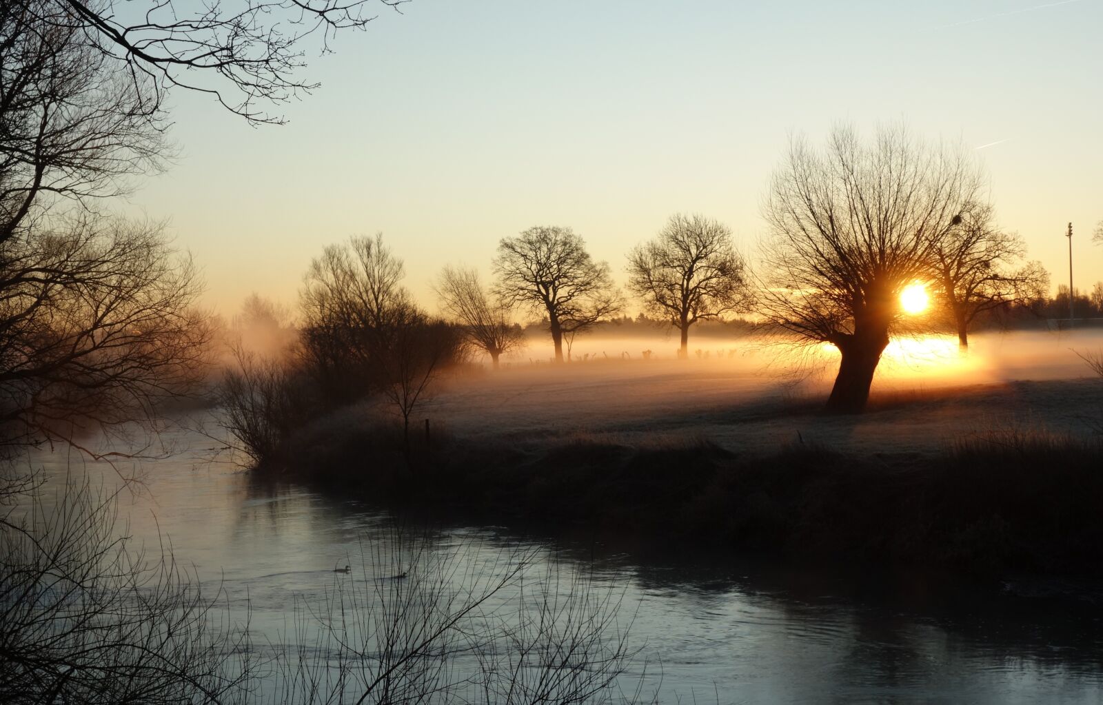 Sony Cyber-shot DSC-RX100 sample photo. River, fog, sun photography