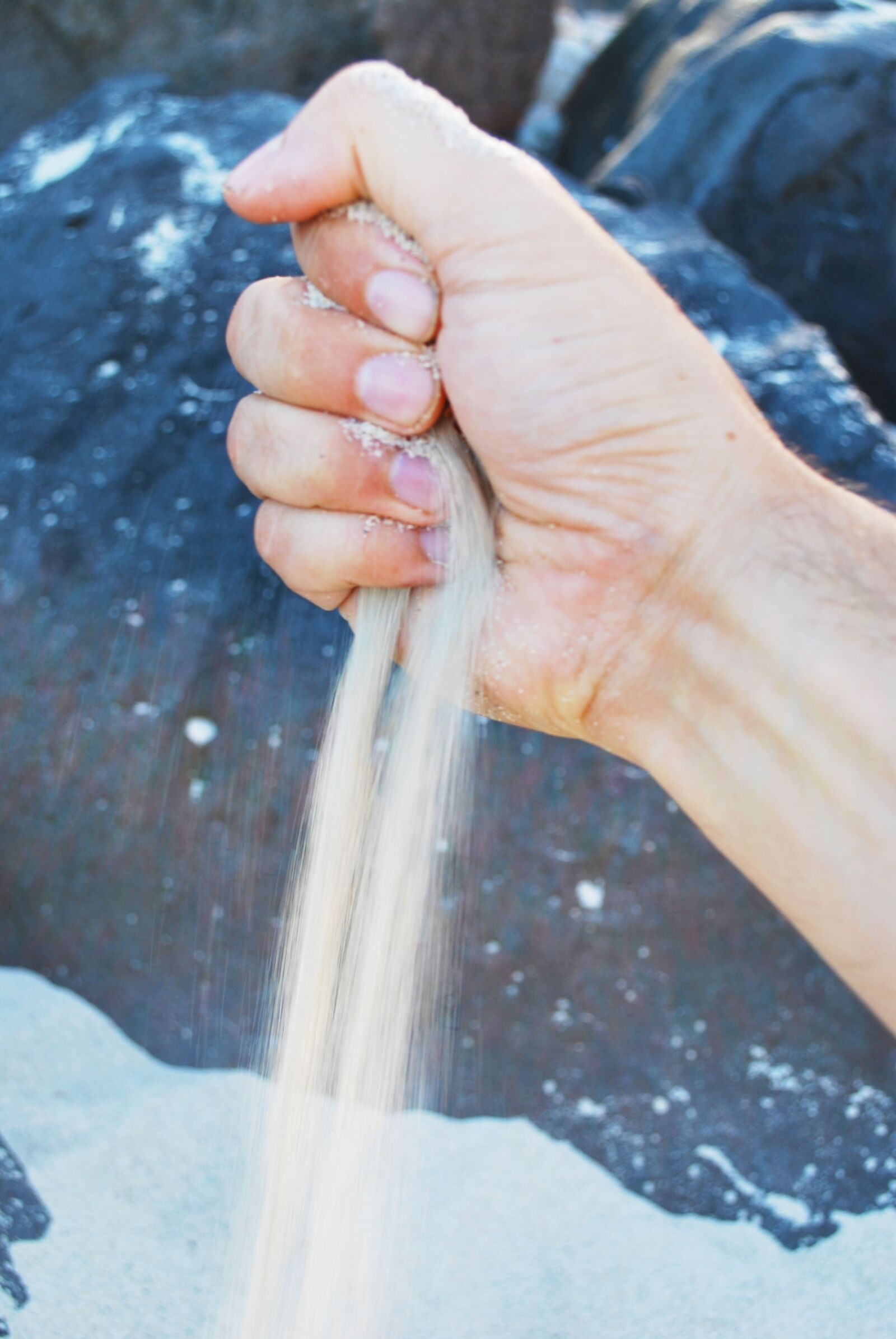 Nikon D60 sample photo. Sand, falling, hand photography