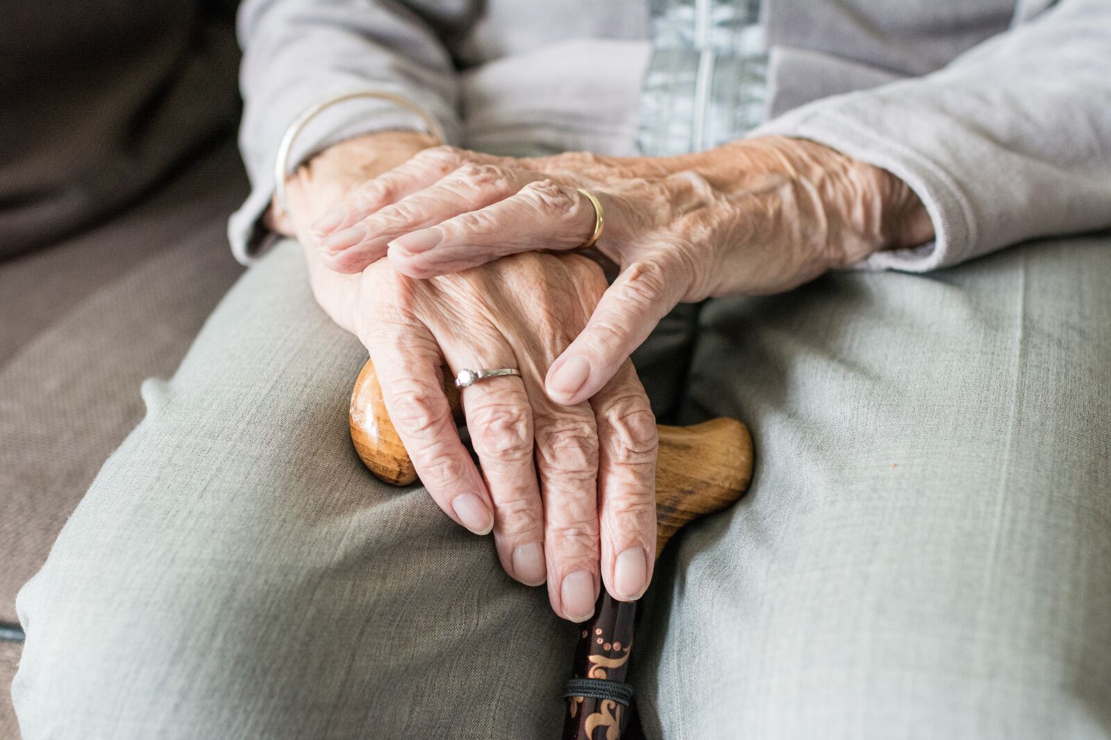Nikon D5200 sample photo. Hand, woman, adult photography
