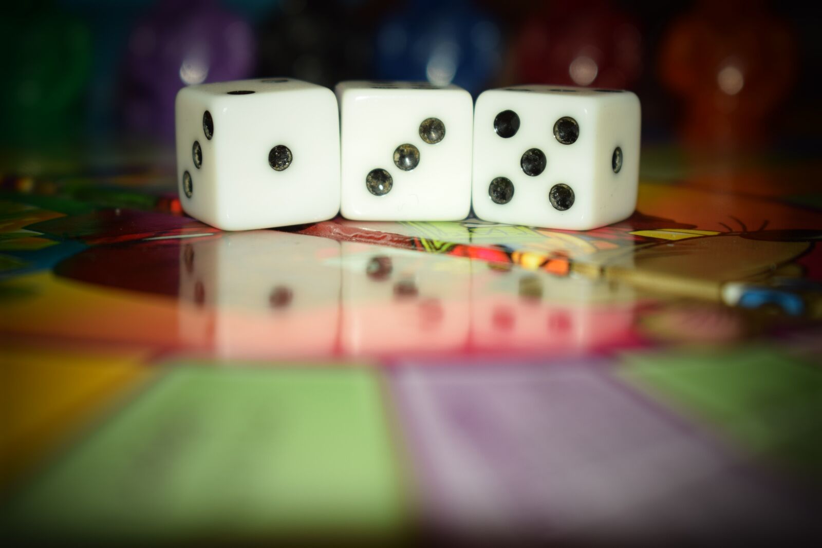 Nikon D5300 sample photo. Cube, game, financial intelligence photography
