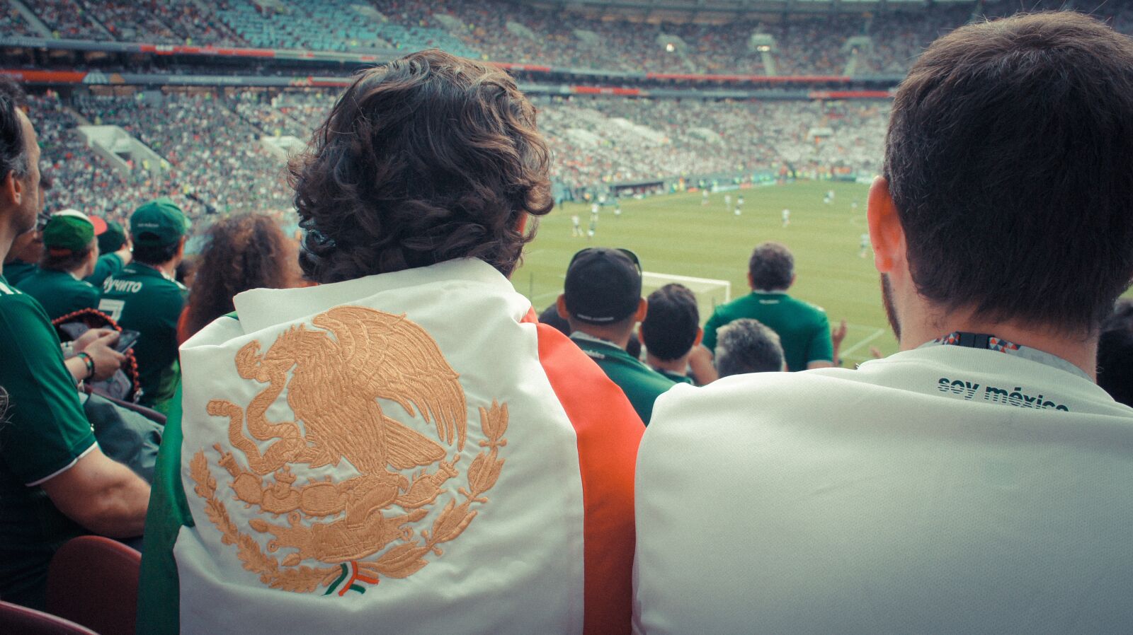 Sony Alpha NEX-3 sample photo. Stadium, football, mexico photography
