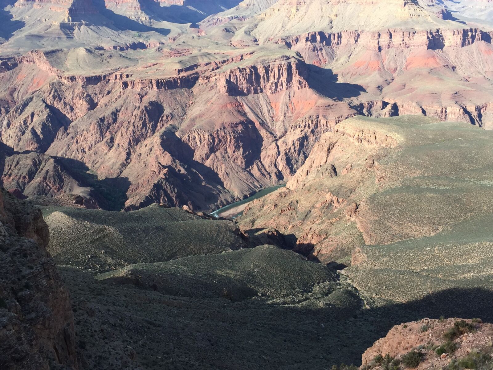 iPhone 6 back camera 4.15mm f/2.2 sample photo. Hike, nature, grand canyon photography
