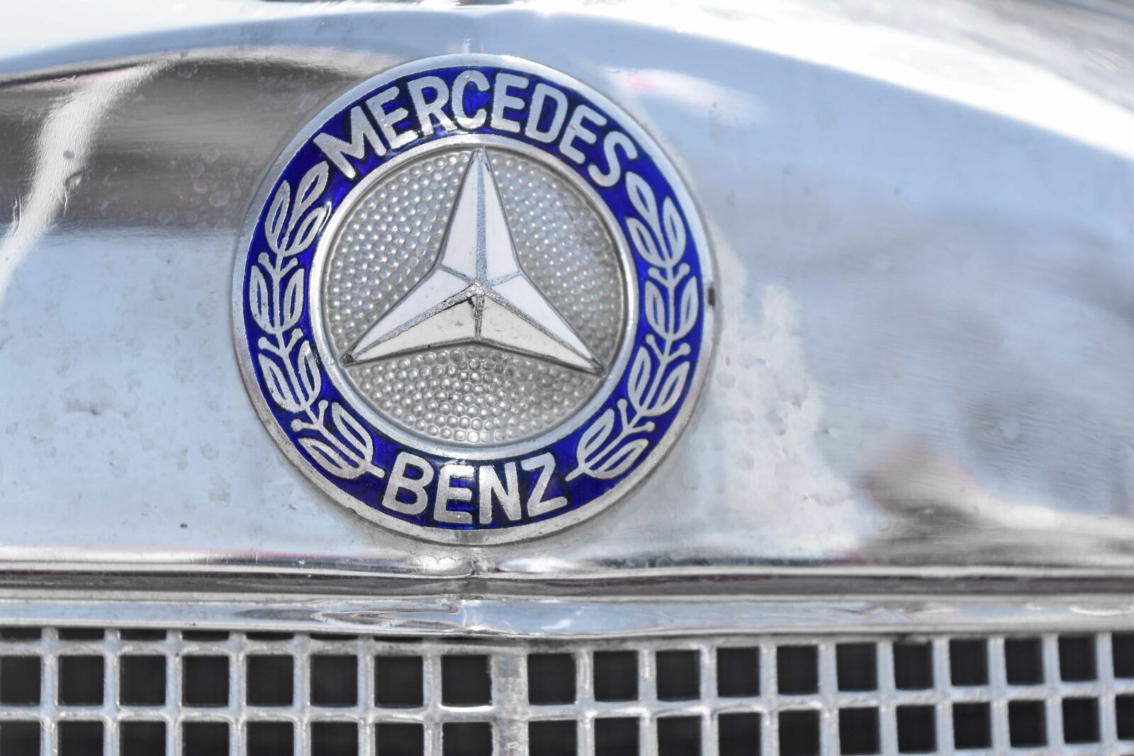 Nikon D5500 sample photo. Metallic, grille, old, vehicle photography