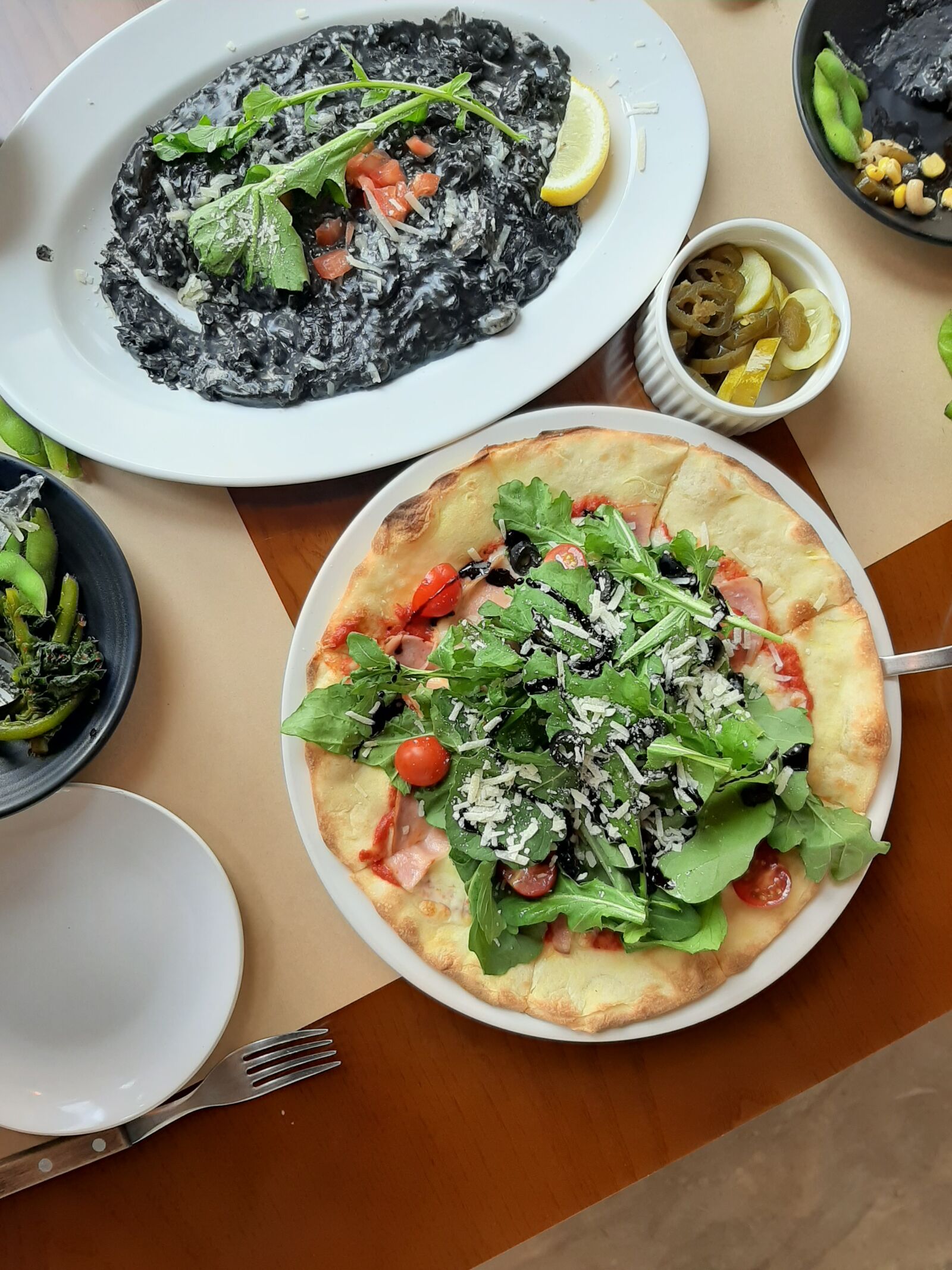 Samsung Galaxy A50 sample photo. Pizza, risotto, restaurant photography