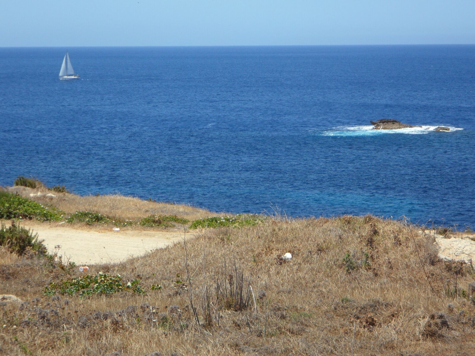 Samsung VLUU WB210, SAMSUNG WB210 sample photo. Sea, sailing boat, coast photography