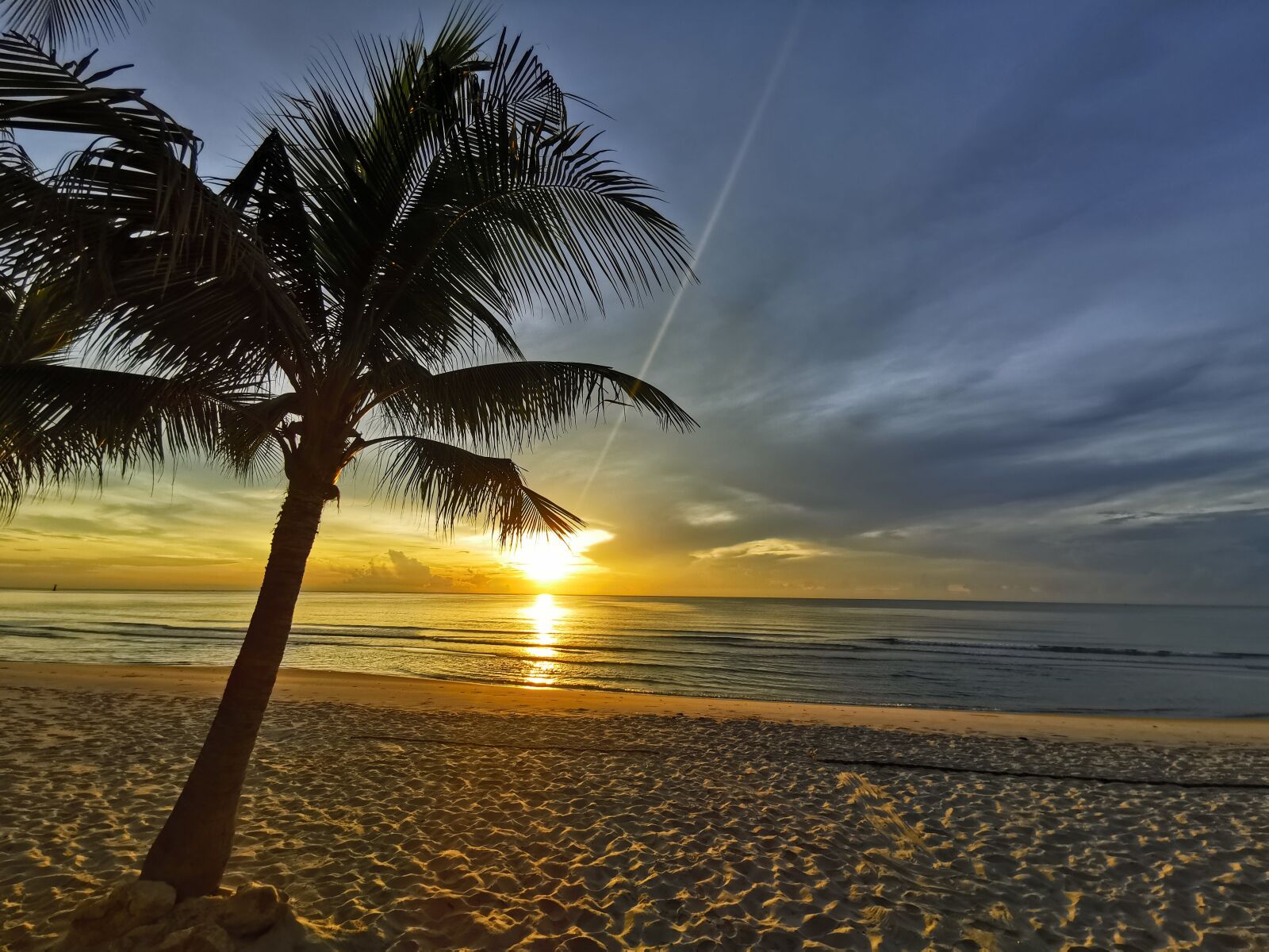 HUAWEI P30 Pro sample photo. Sunset, hua hin, thailand photography