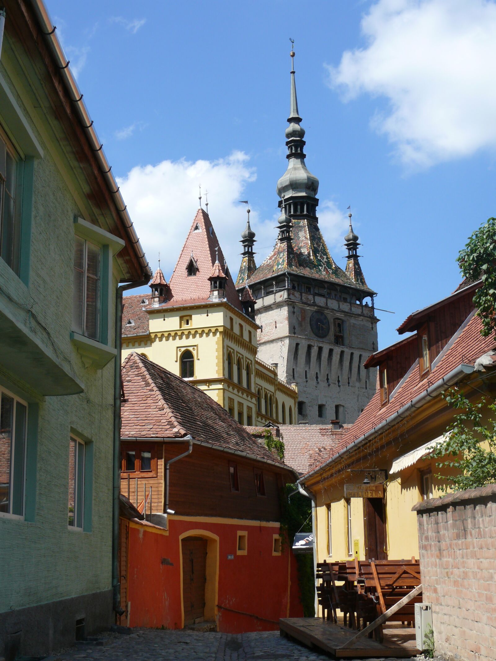 Panasonic DMC-FZ50 sample photo. Romania, sighisoara, medieval town photography